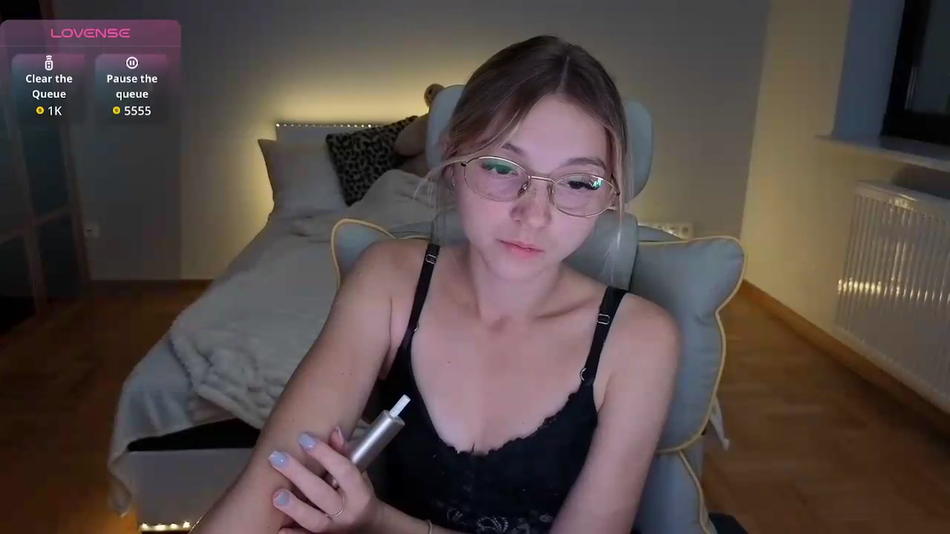 Gallery image thumbnail from Daisyy's myfreecams stream on, 09/17/2026, 24:17 image 4 of 20