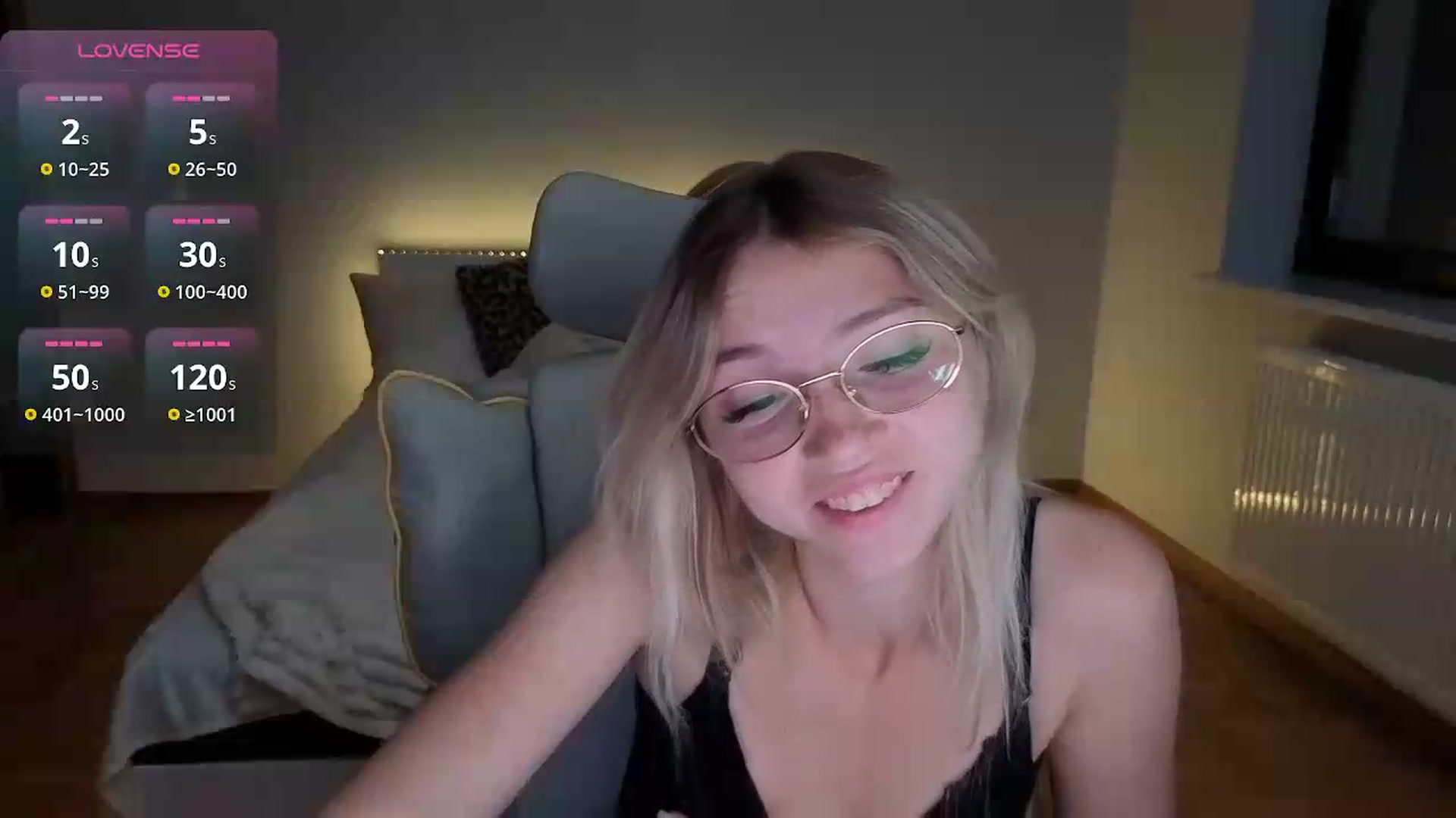 Gallery image thumbnail from Daisyy's myfreecams stream on, 09/17/2026, 24:17 image 14 of 20
