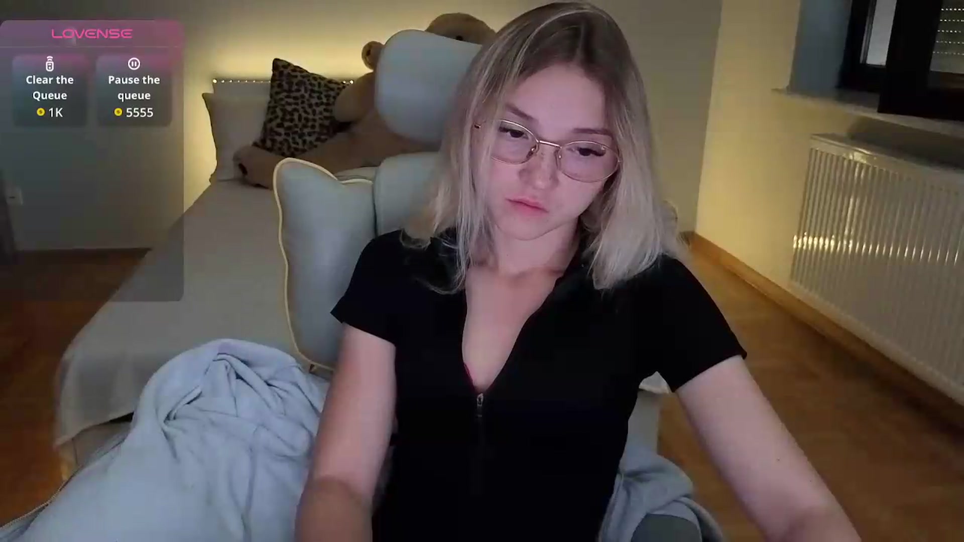 Gallery image thumbnail from Daisyy's myfreecams stream on, 09/18/2026, 16:43 image 8 of 20