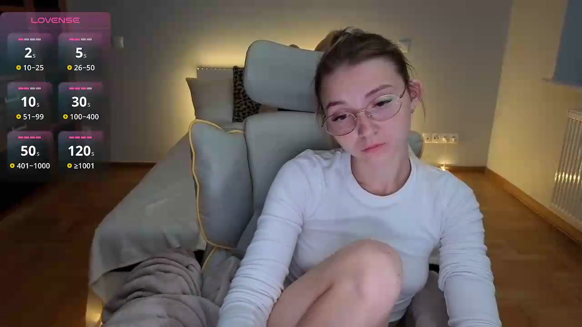 Gallery image thumbnail from Daisyy's myfreecams stream on, 09/19/2026, 03:23 image 12 of 20