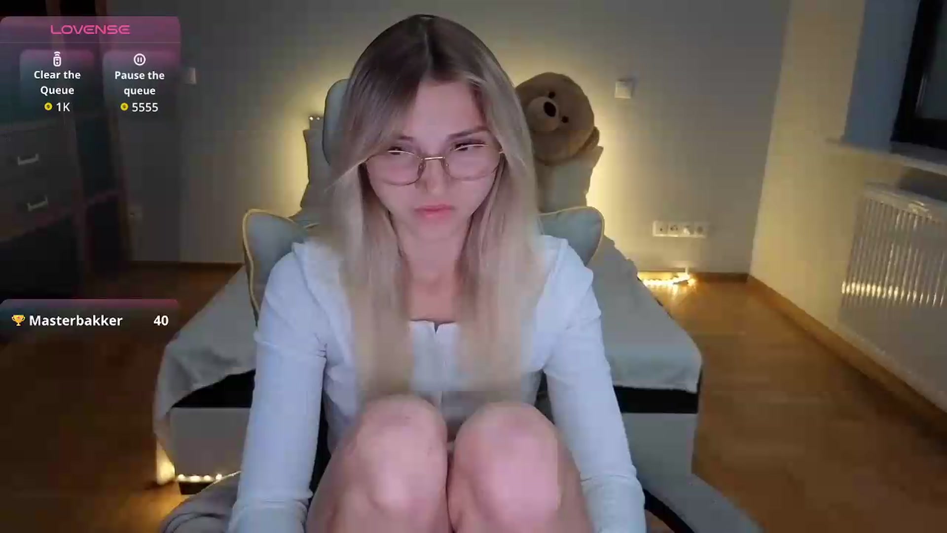 Gallery image thumbnail from Daisyy's myfreecams stream on, 09/19/2026, 23:26 image 6 of 20