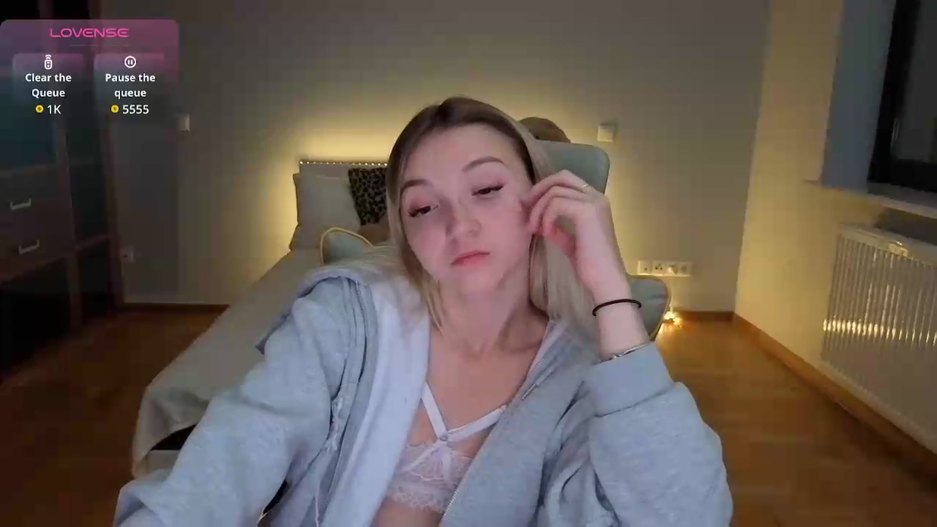Gallery image thumbnail from Daisyy's myfreecams stream on, 09/19/2026, 23:26 image 19 of 20