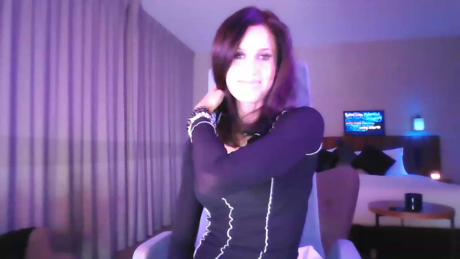 Gallery image thumbnail from DakotaCox's myfreecams stream on, 11/19/2022, 03:53 image 20 of 20