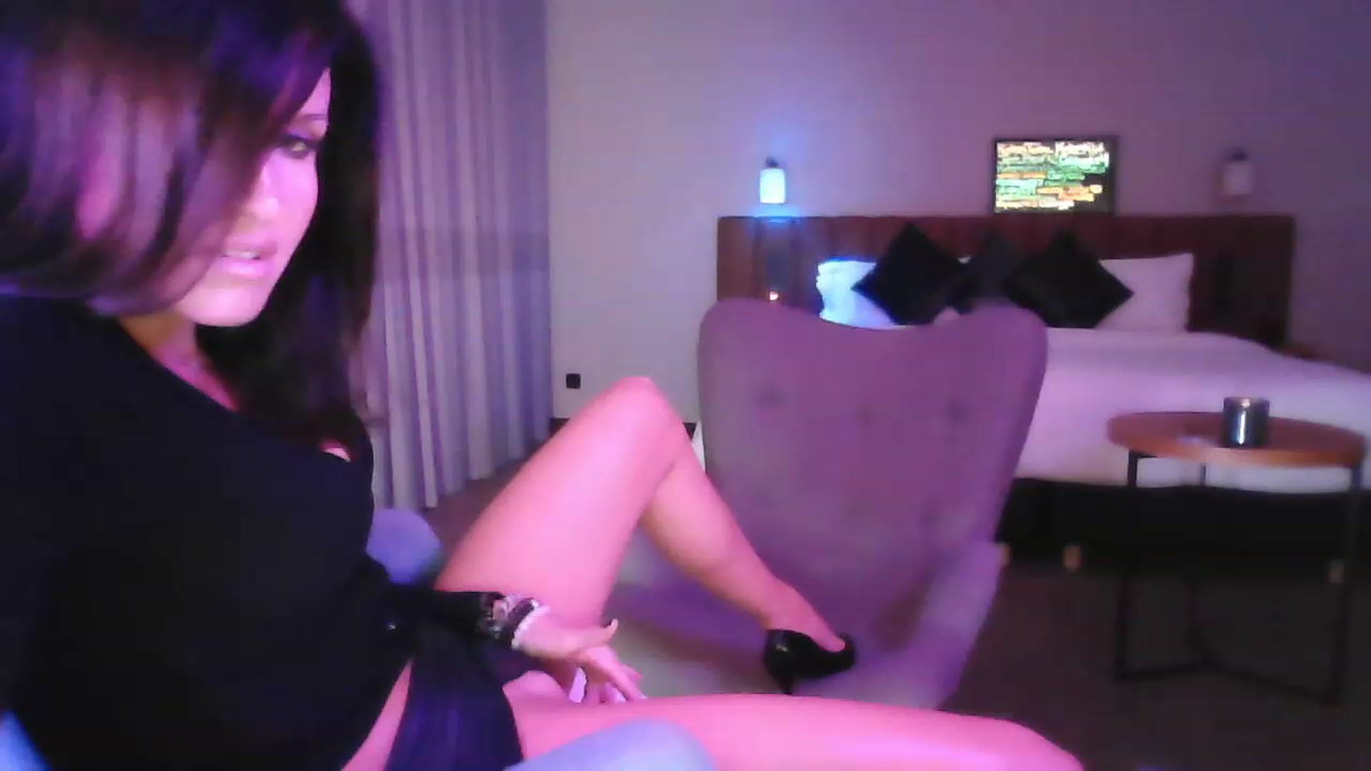 Gallery image thumbnail from DakotaCox's myfreecams stream on, 11/21/2022, 05:04 image 17 of 20