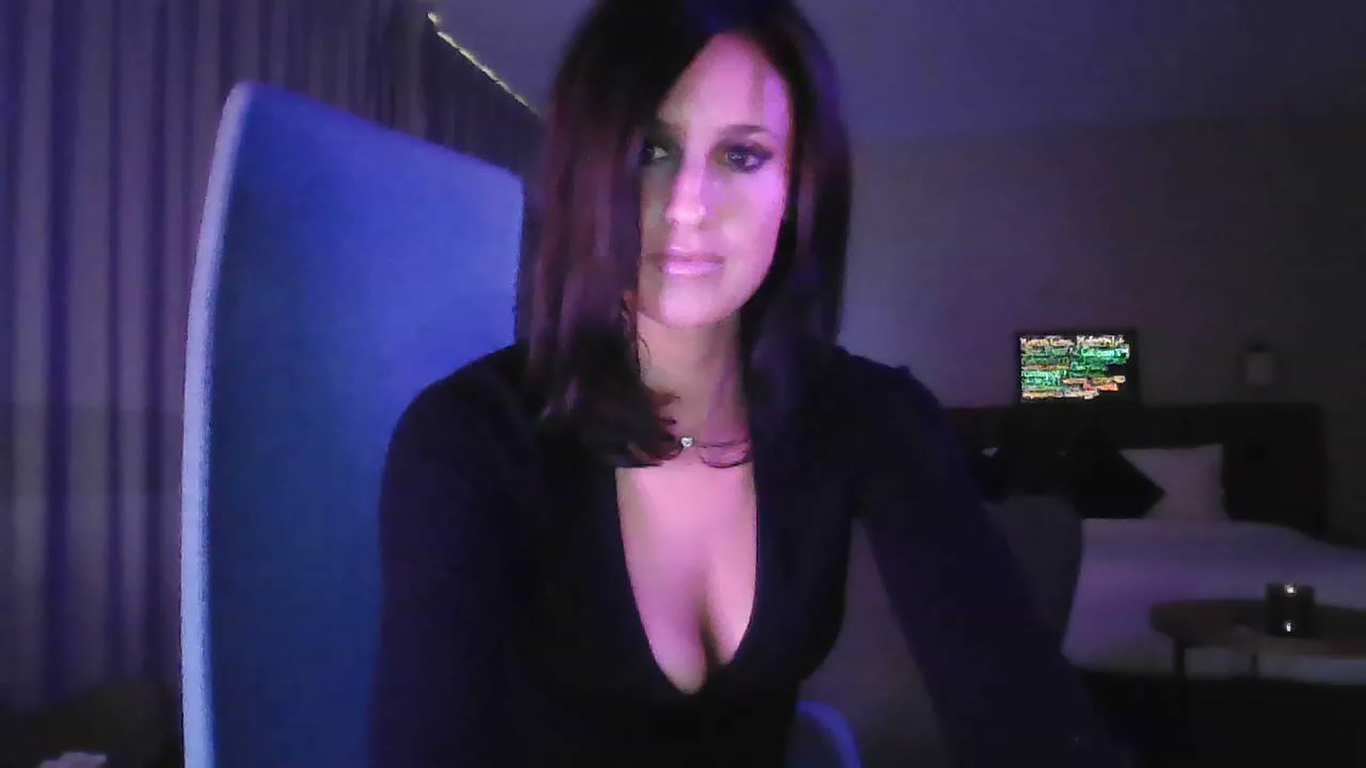 Gallery image thumbnail from DakotaCox's myfreecams stream on, 11/21/2022, 07:01 image 16 of 20