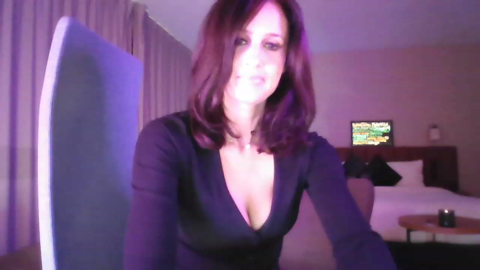 Gallery image thumbnail from DakotaCox's myfreecams stream on, 11/21/2022, 07:01 image 2 of 20