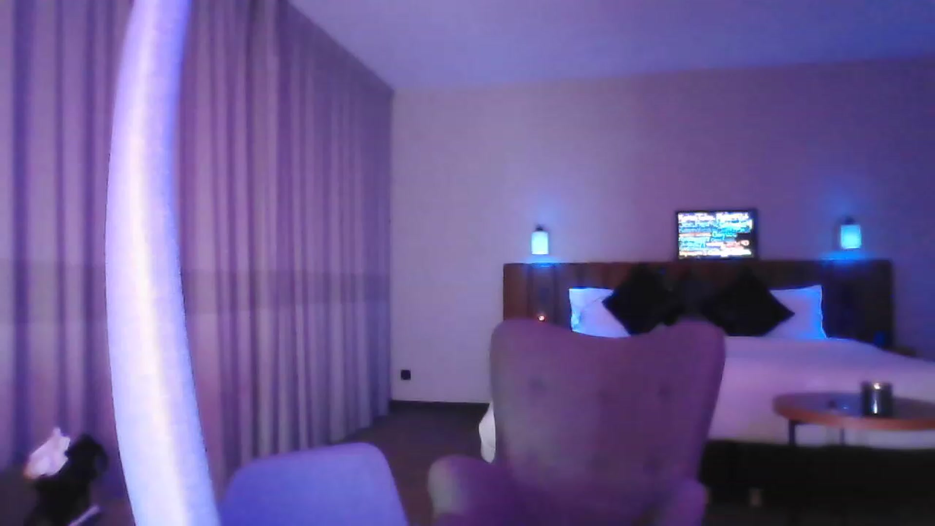 Gallery image thumbnail from DakotaCox's myfreecams stream on, 11/22/2022, 06:29 image 3 of 20