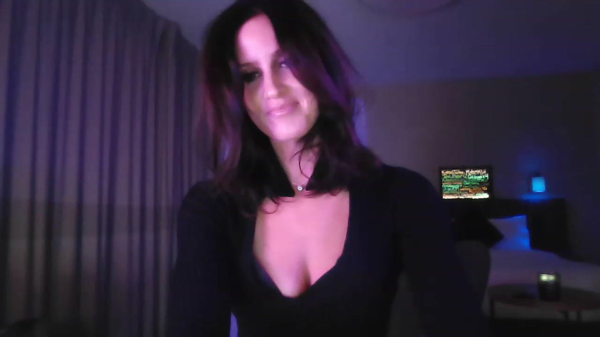 Gallery image thumbnail from DakotaCox's myfreecams stream on, 11/26/2022, 01:24 image 9 of 20