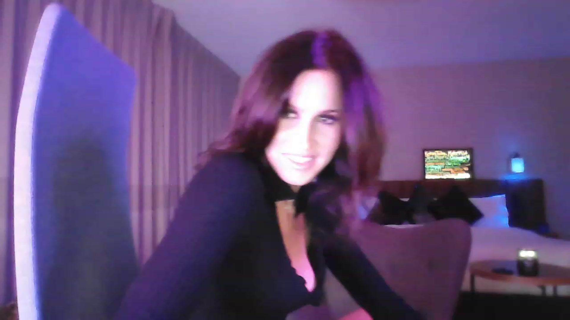 Gallery image thumbnail from DakotaCox's myfreecams stream on, 11/26/2022, 01:24 image 1 of 20