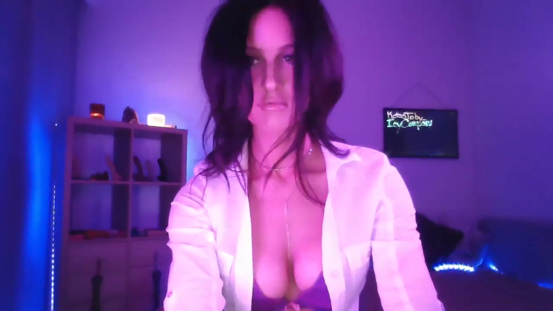 Gallery image thumbnail from DakotaCox's myfreecams stream on, 02/24/2024, 03:35 image 19 of 20