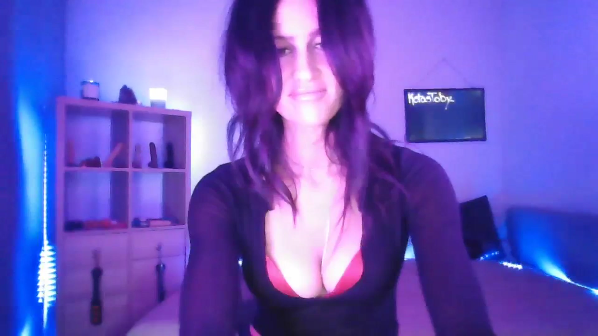 Gallery image thumbnail from DakotaCox's myfreecams stream on, 03/22/2024, 03:57 image 13 of 20