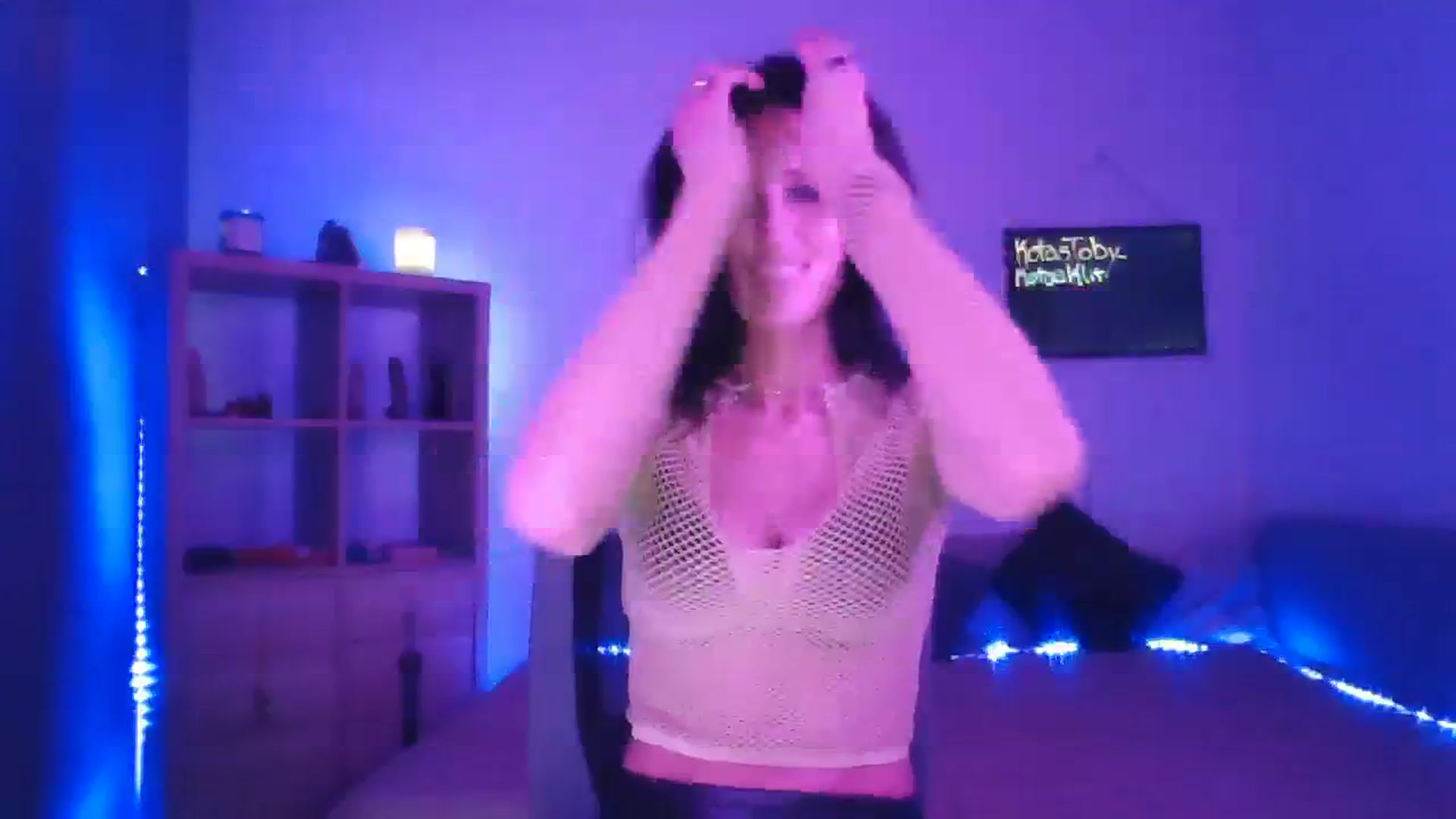 Gallery image thumbnail from DakotaCox's myfreecams stream on, 03/24/2024, 05:04 image 6 of 20