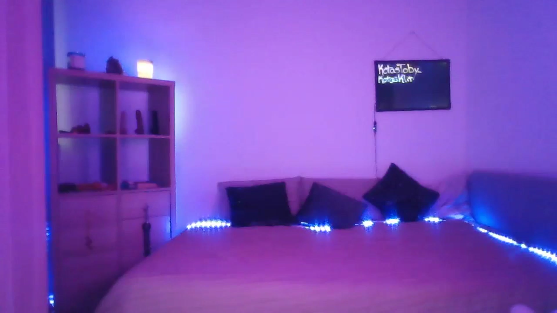 Gallery image thumbnail from DakotaCox's myfreecams stream on, 03/24/2024, 06:52 image 16 of 20