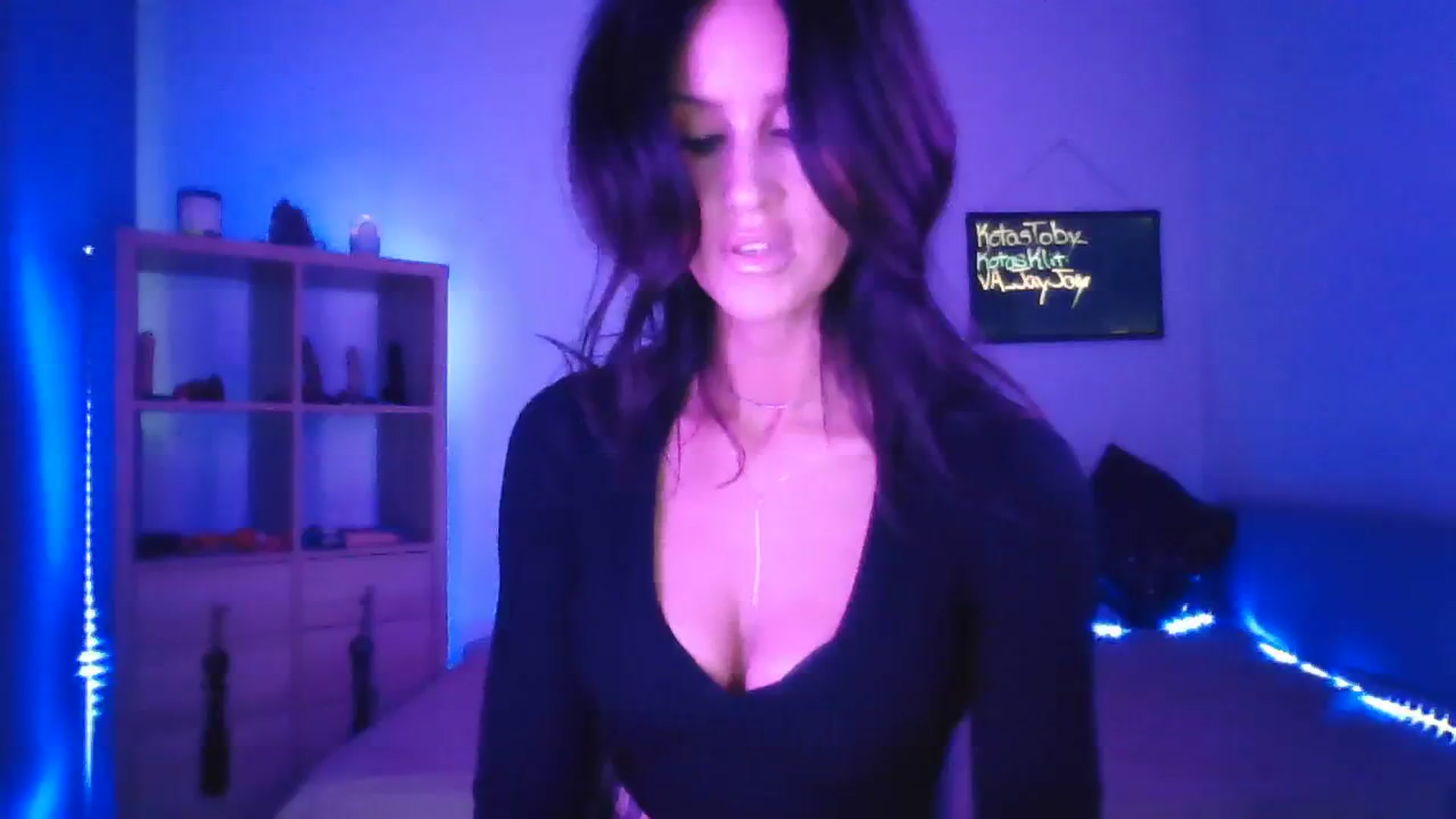 Gallery image thumbnail from DakotaCox's myfreecams stream on, 03/31/2024, 05:24 image 2 of 20