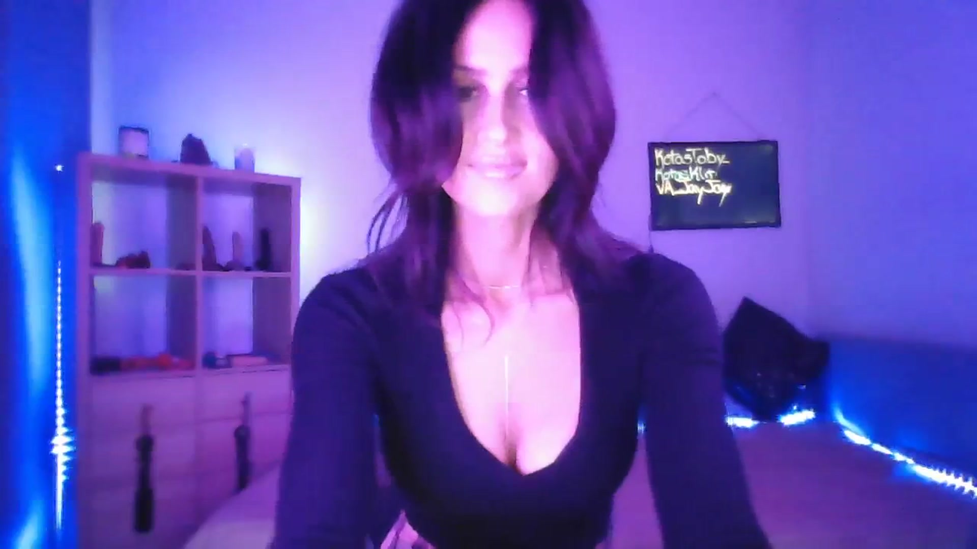 Gallery image thumbnail from DakotaCox's myfreecams stream on, 03/31/2024, 05:24 image 8 of 20