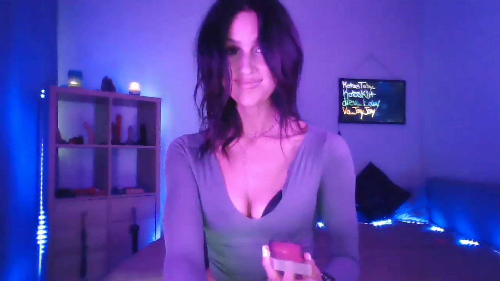 Gallery image thumbnail from DakotaCox's myfreecams stream on, 05/05/2024, 04:36 image 6 of 20