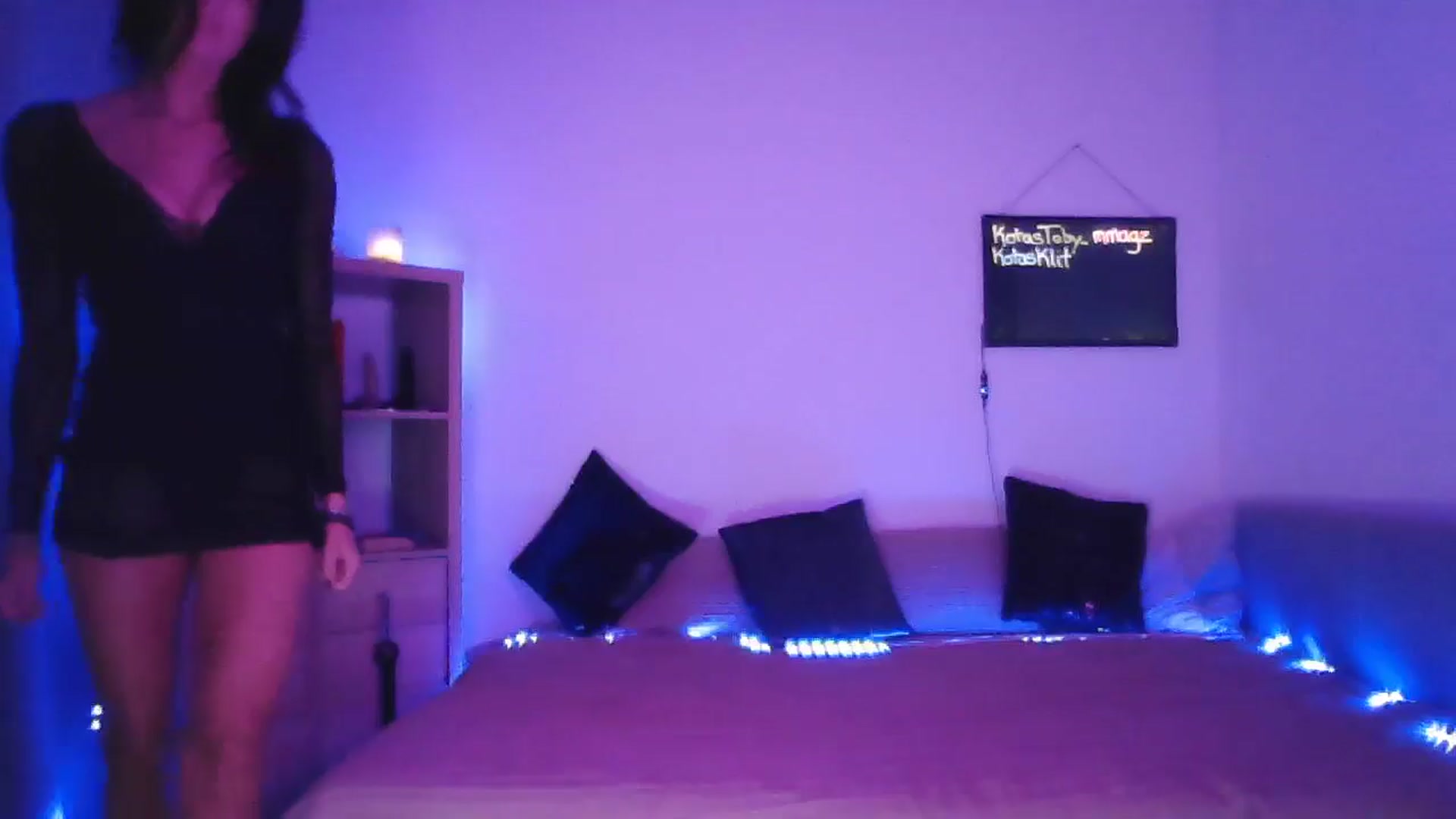 Gallery image thumbnail from DakotaCox's myfreecams stream on, 05/11/2024, 04:30 image 17 of 20