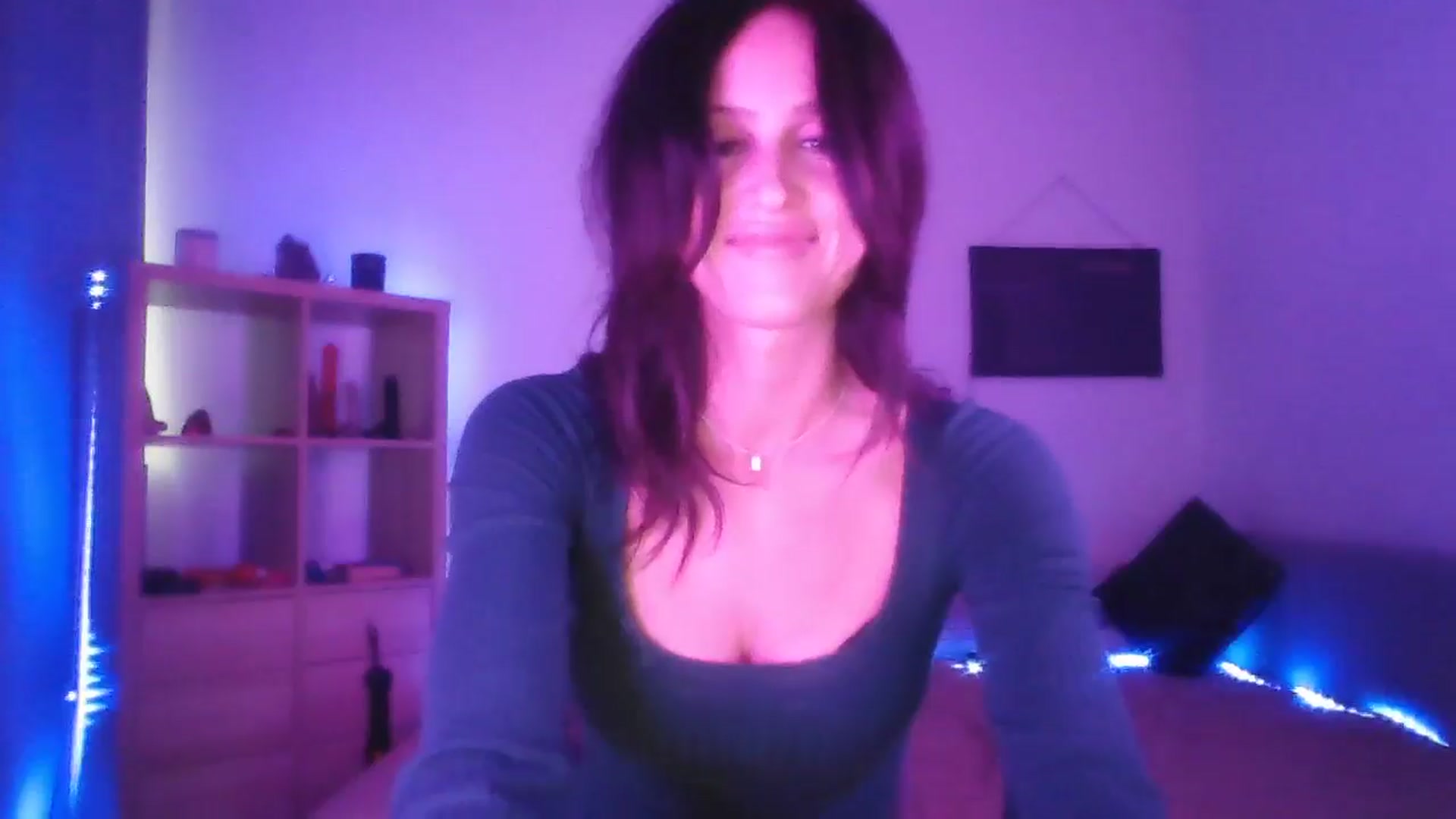 Gallery image thumbnail from DakotaCox's myfreecams stream on, 05/18/2024, 06:22 image 16 of 20