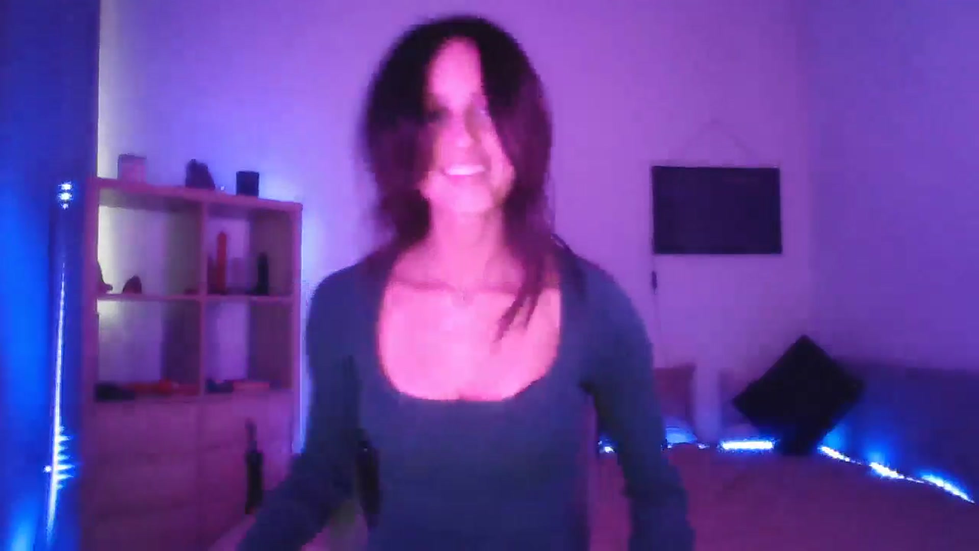 Gallery image thumbnail from DakotaCox's myfreecams stream on, 05/18/2024, 06:22 image 20 of 20