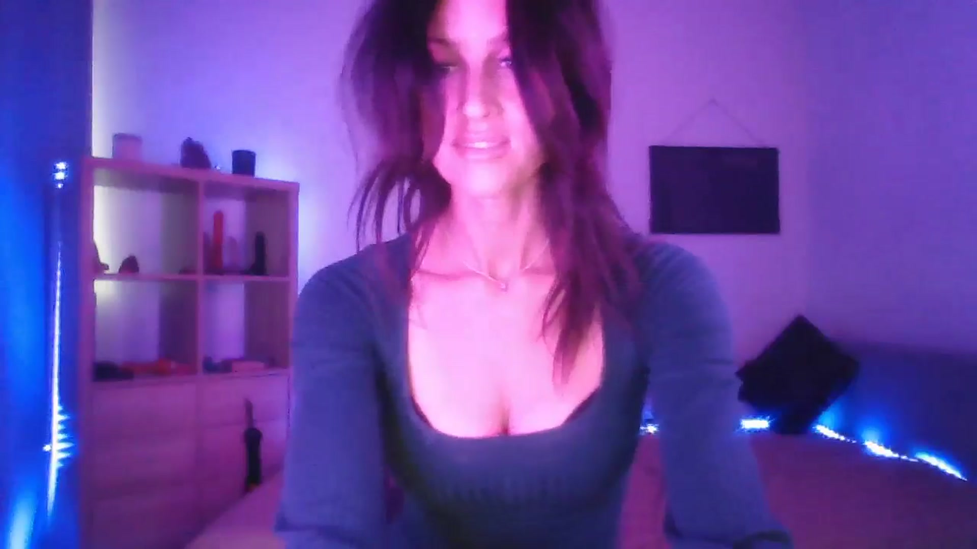 Gallery image thumbnail from DakotaCox's myfreecams stream on, 05/18/2024, 06:22 image 4 of 20