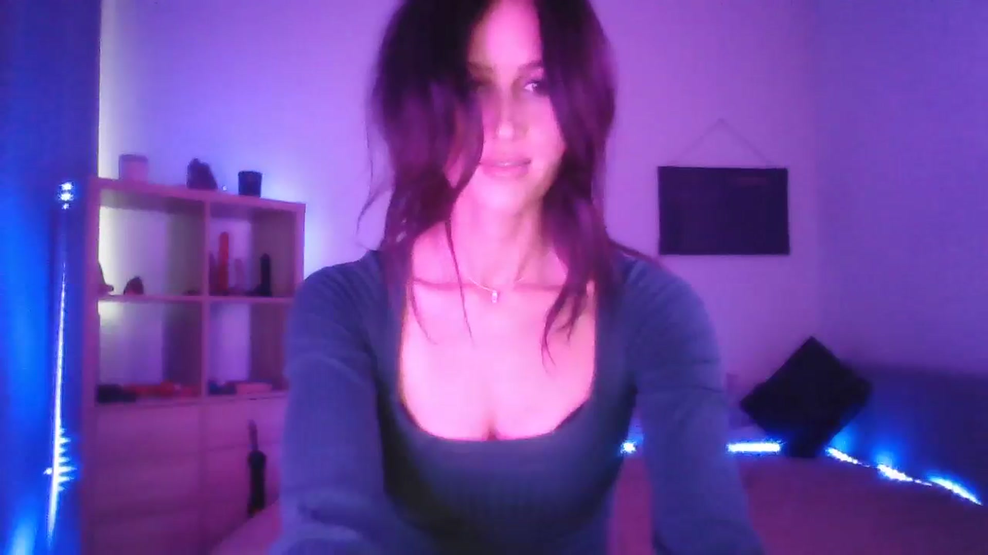 Gallery image thumbnail from DakotaCox's myfreecams stream on, 05/18/2024, 06:22 image 19 of 20