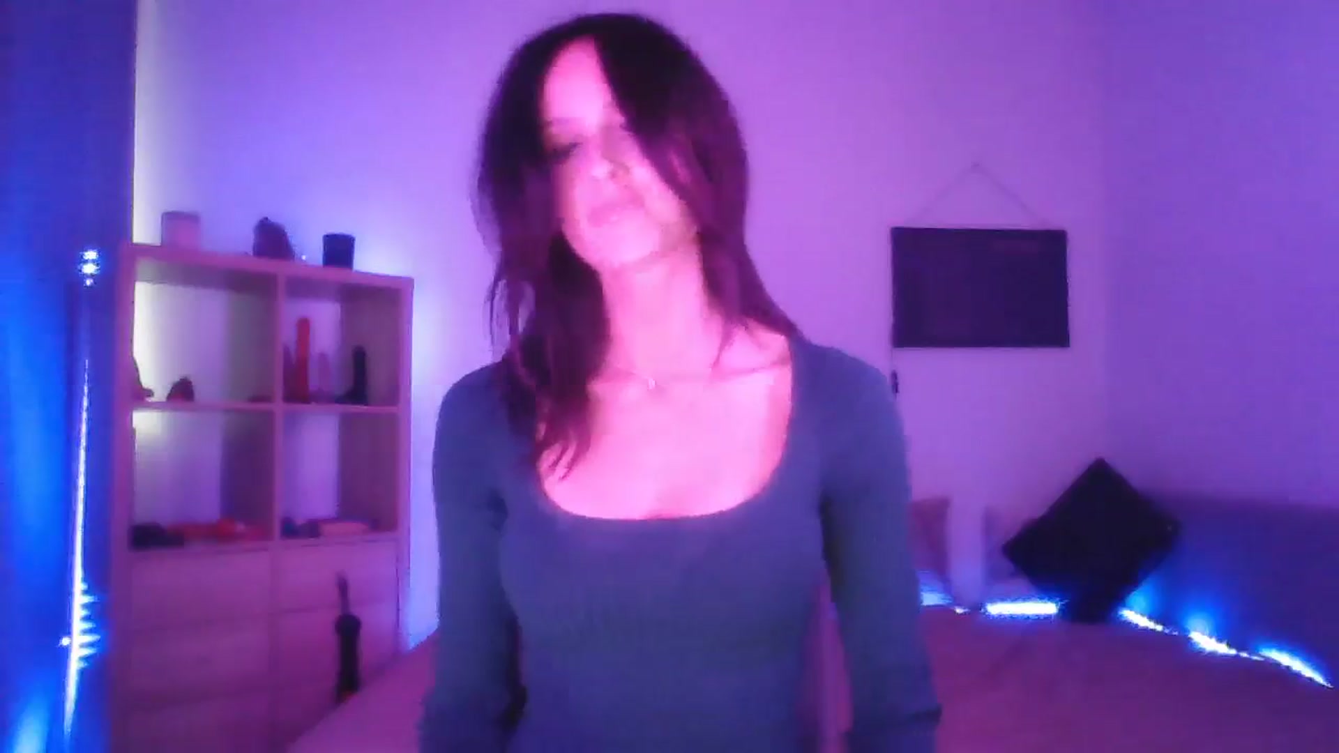 Gallery image thumbnail from DakotaCox's myfreecams stream on, 05/18/2024, 06:22 image 15 of 20