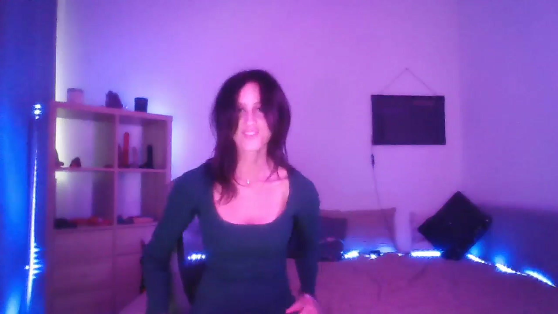 Gallery image thumbnail from DakotaCox's myfreecams stream on, 05/18/2024, 06:22 image 17 of 20