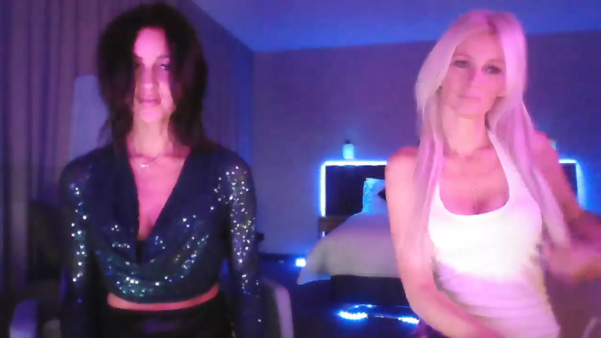 Gallery image thumbnail from DakotaCox's myfreecams stream on, 06/08/2024, 23:34 image 5 of 20