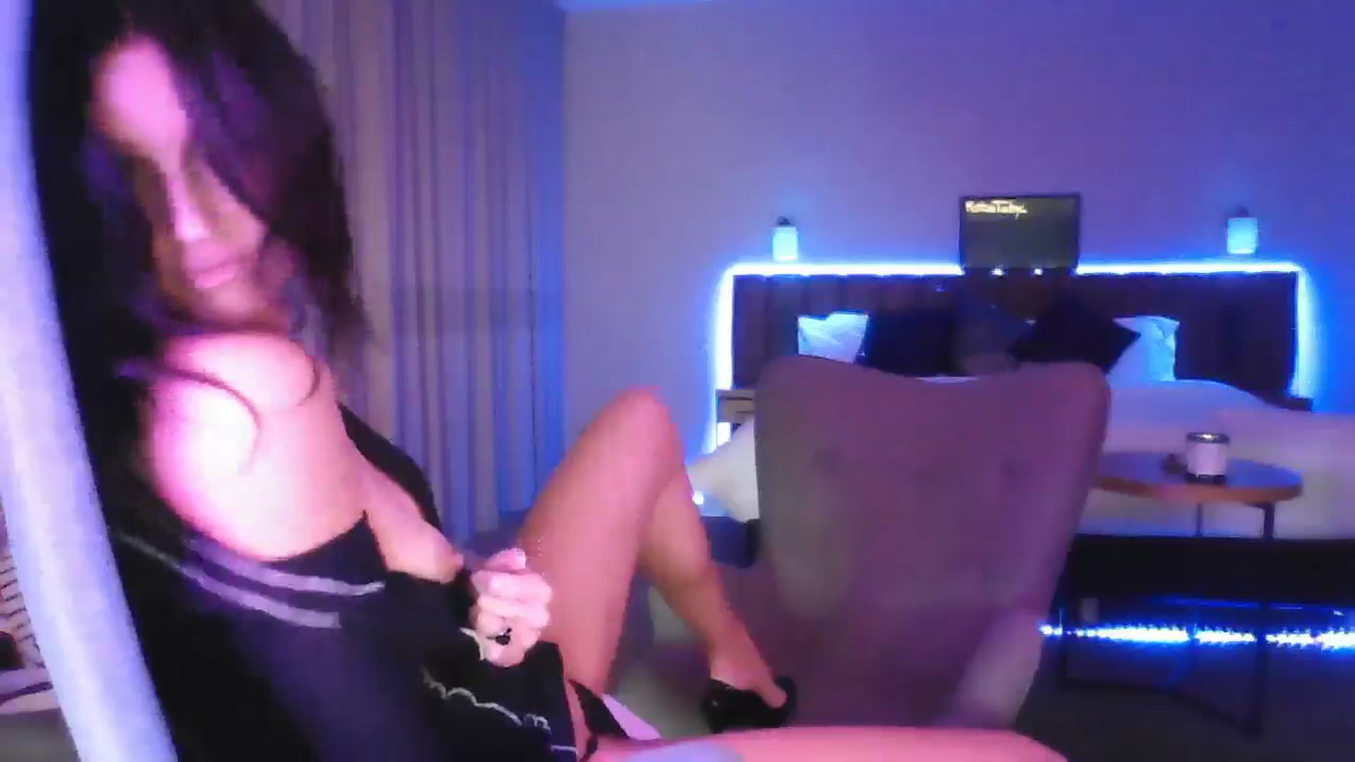 Gallery image thumbnail from DakotaCox's myfreecams stream on, 06/24/2024, 07:30 image 15 of 20