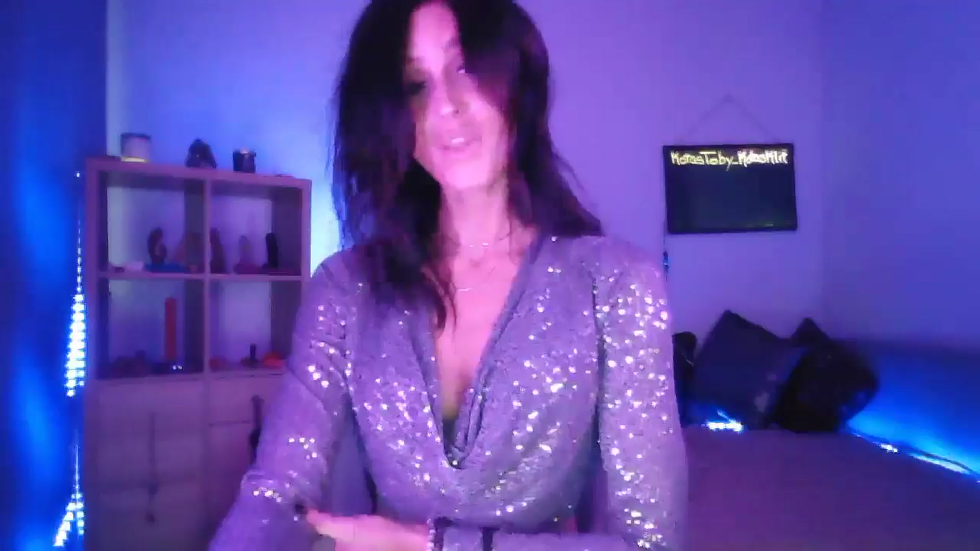 Gallery image thumbnail from DakotaCox's myfreecams stream on, 08/10/2024, 04:40 image 11 of 20