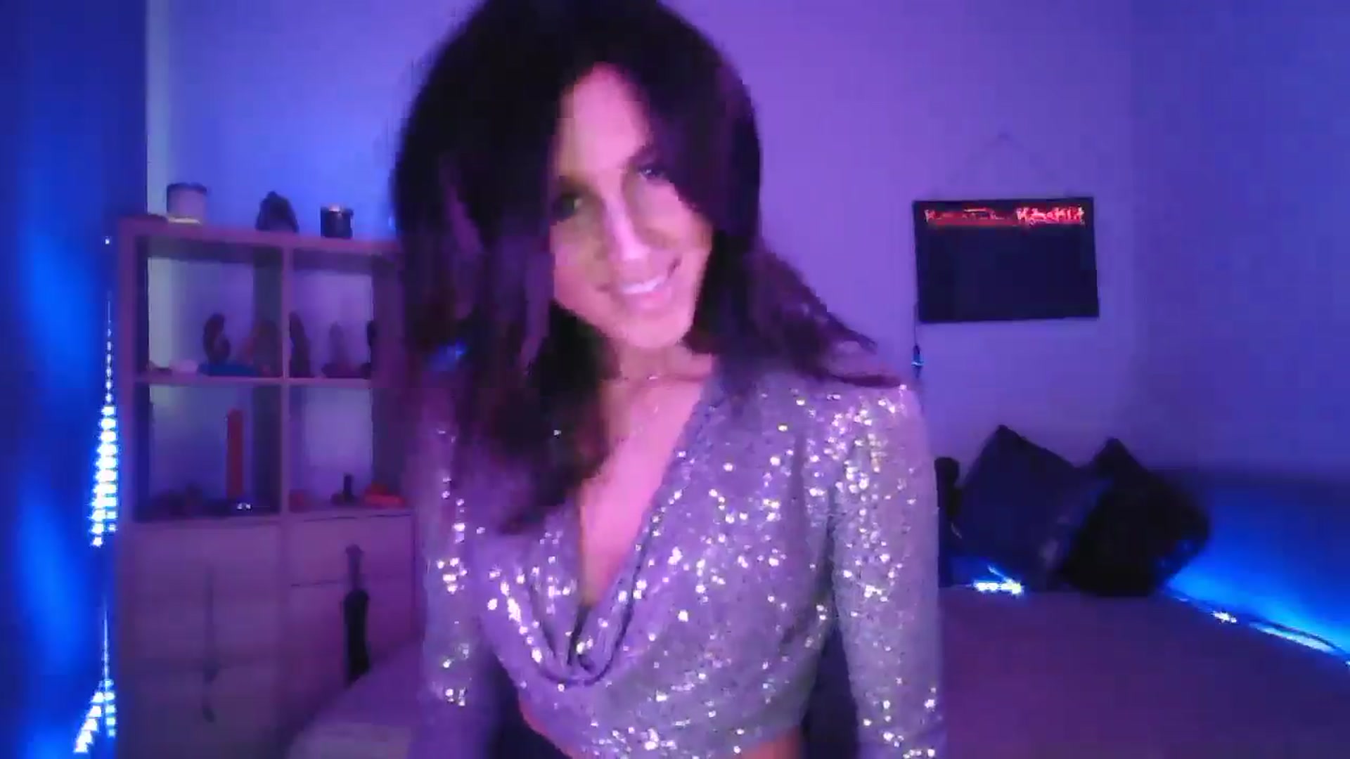 Gallery image thumbnail from DakotaCox's myfreecams stream on, 08/10/2024, 04:40 image 12 of 20
