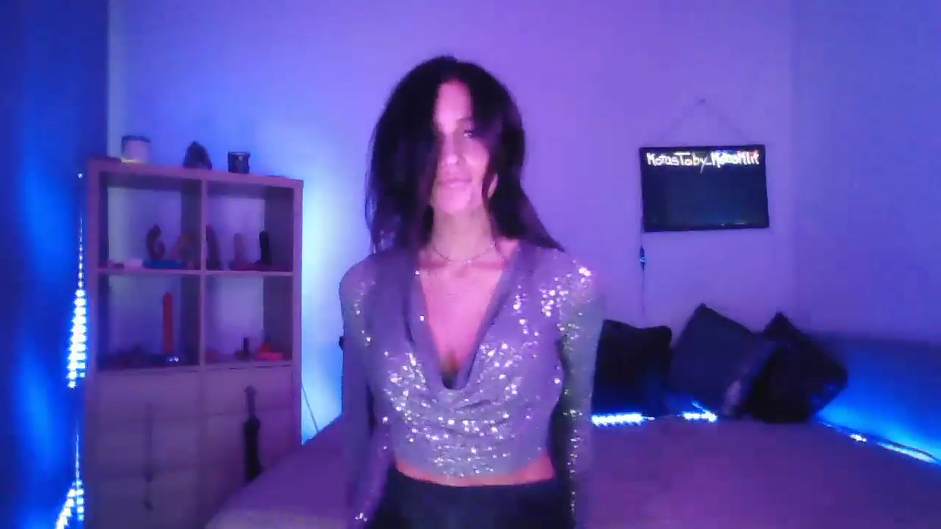 Gallery image thumbnail from DakotaCox's myfreecams stream on, 08/10/2024, 04:40 image 9 of 20