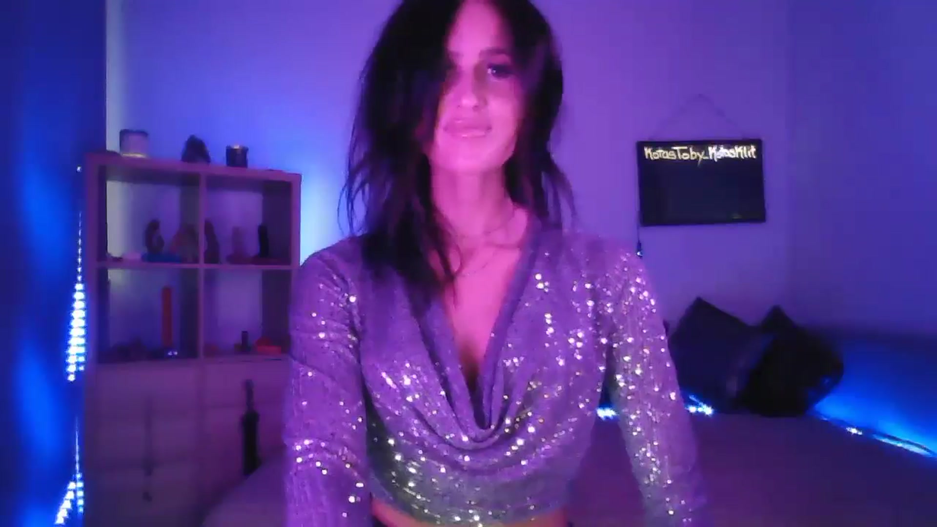 Gallery image thumbnail from DakotaCox's myfreecams stream on, 08/10/2024, 04:40 image 15 of 20
