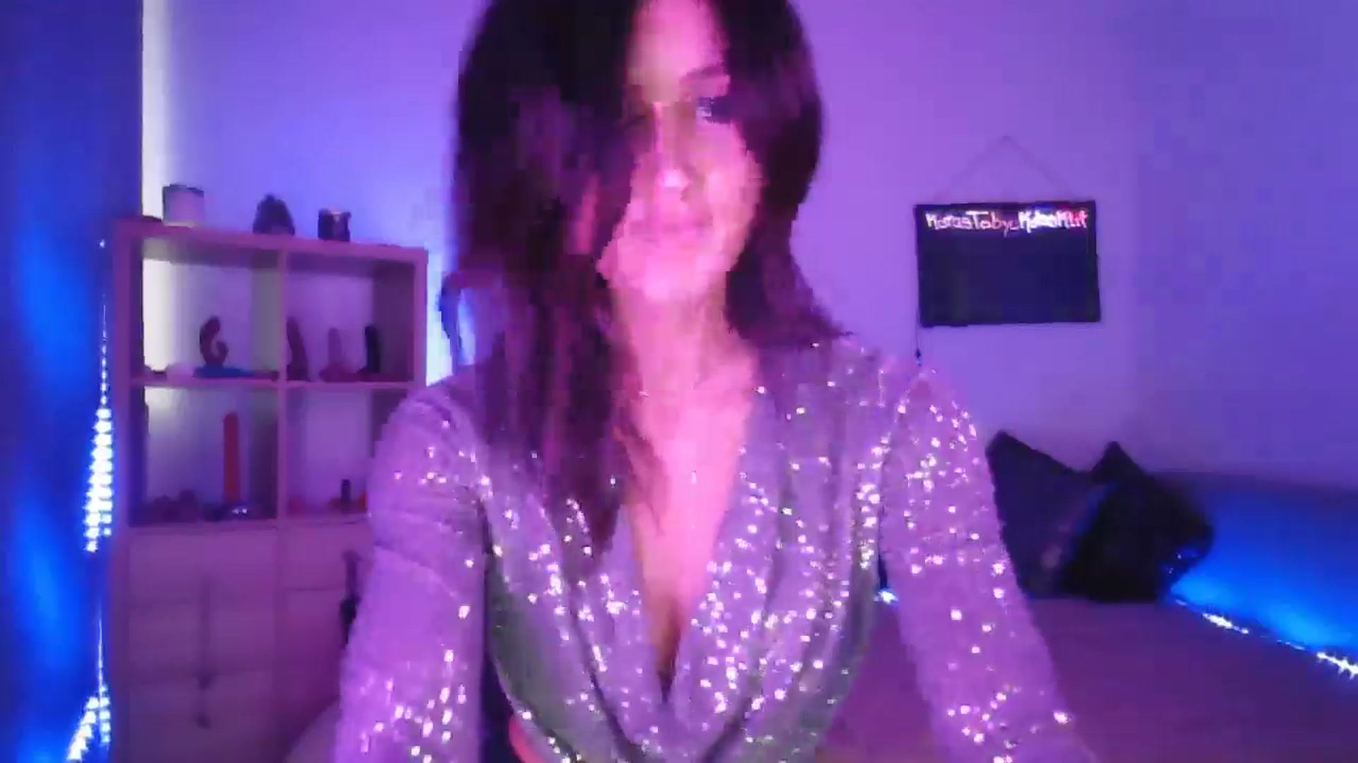 Gallery image thumbnail from DakotaCox's myfreecams stream on, 08/10/2024, 06:35 image 16 of 20