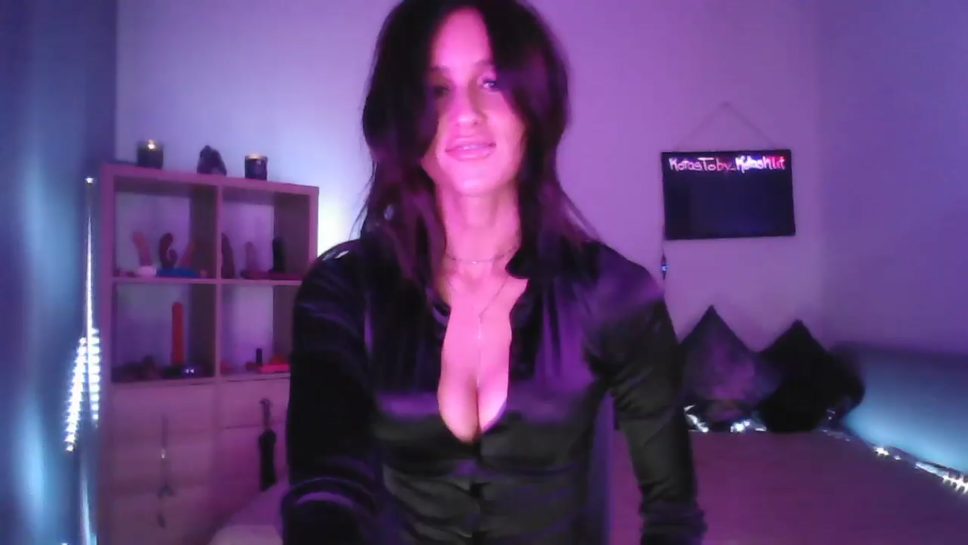 Gallery image thumbnail from DakotaCox's myfreecams stream on, 08/12/2024, 04:07 image 4 of 20