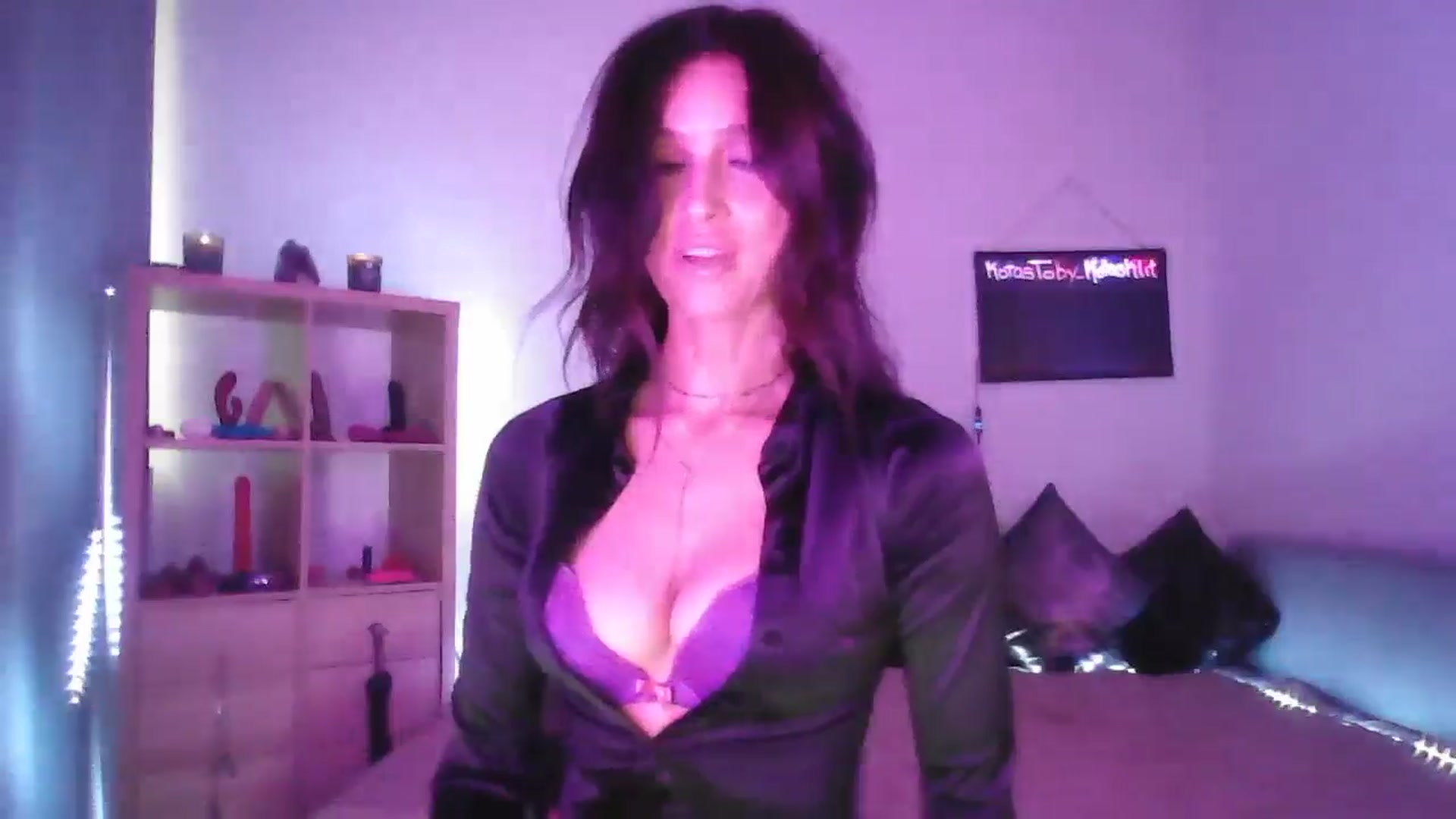 Gallery image thumbnail from DakotaCox's myfreecams stream on, 08/12/2024, 05:34 image 14 of 20