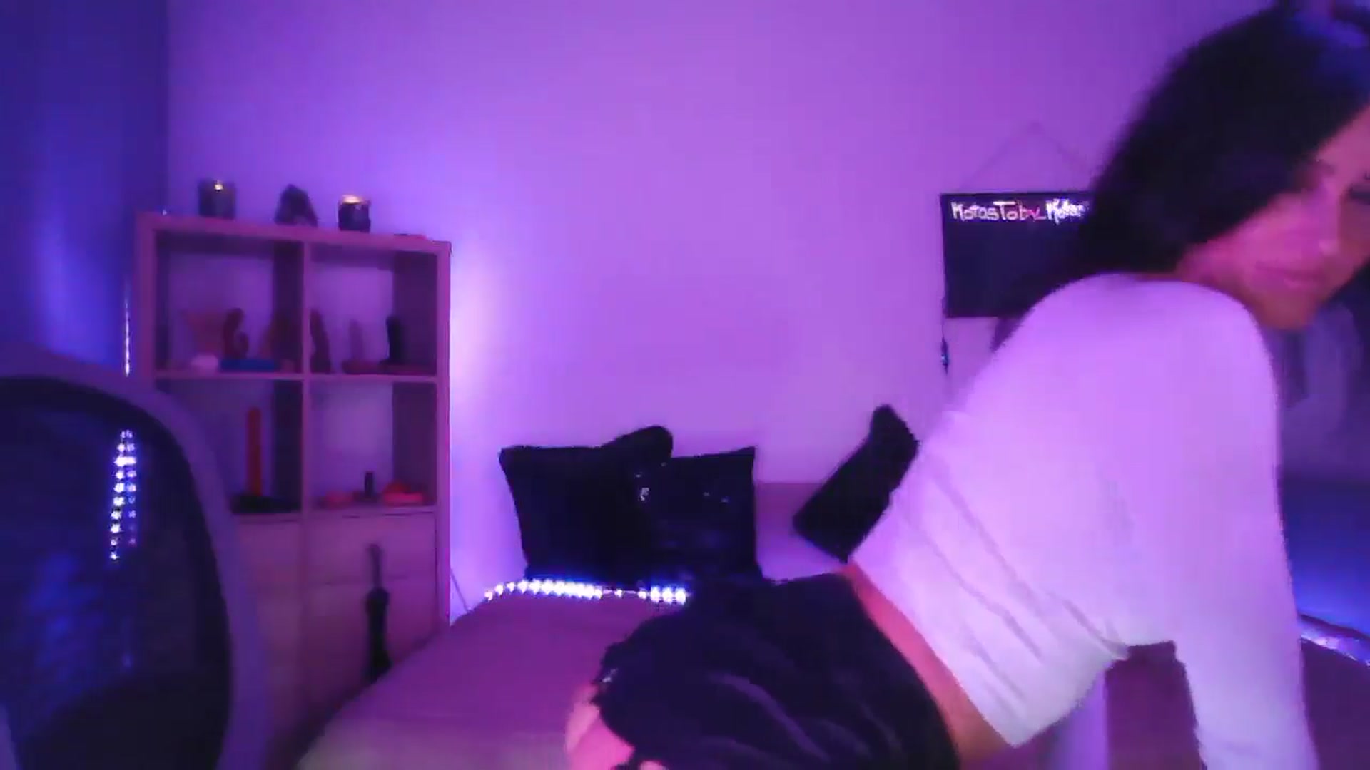 Gallery image thumbnail from DakotaCox's myfreecams stream on, 08/16/2024, 03:30 image 5 of 20