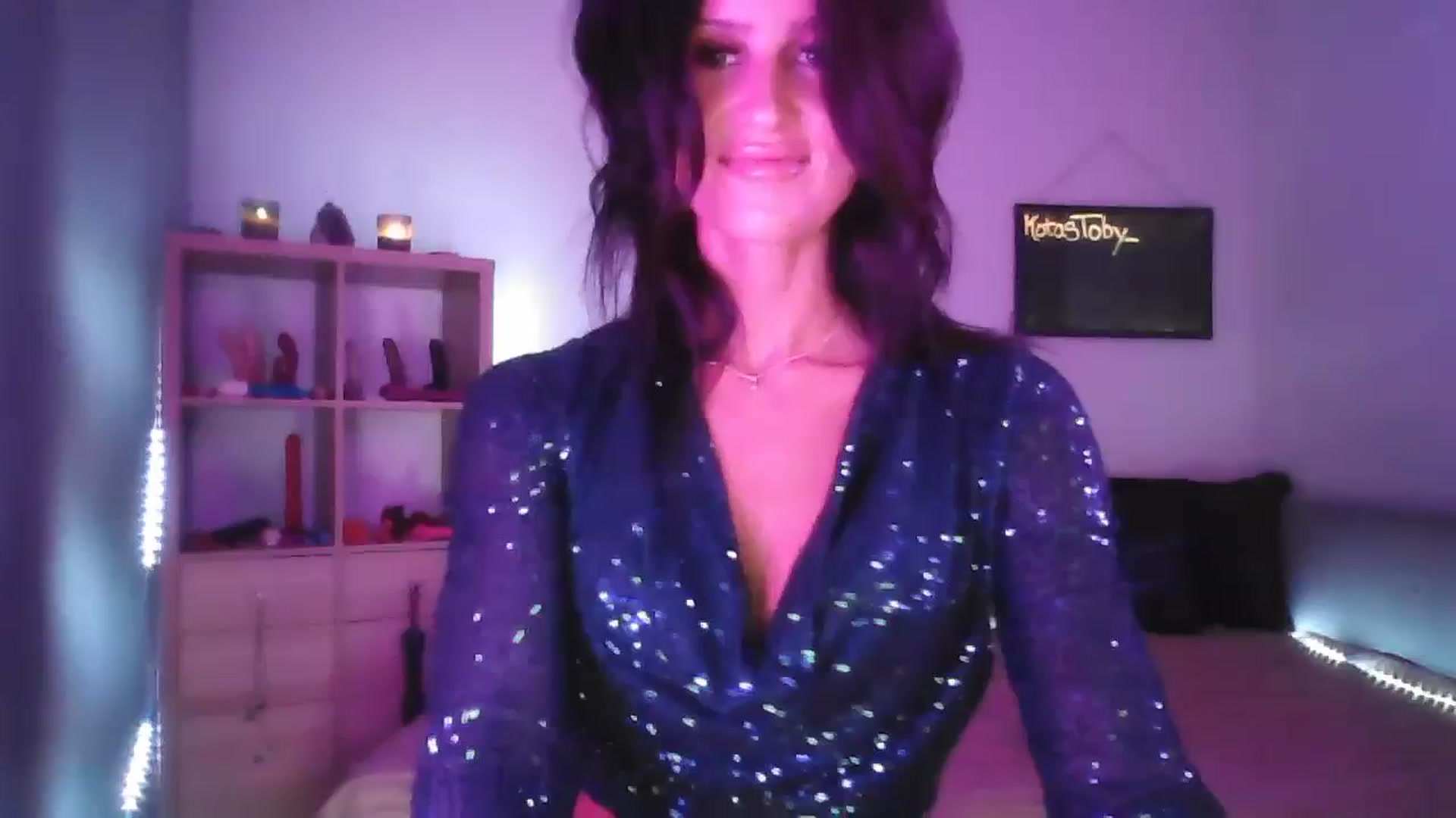 Gallery image thumbnail from DakotaCox's myfreecams stream on, 09/07/2024, 02:57 image 18 of 20