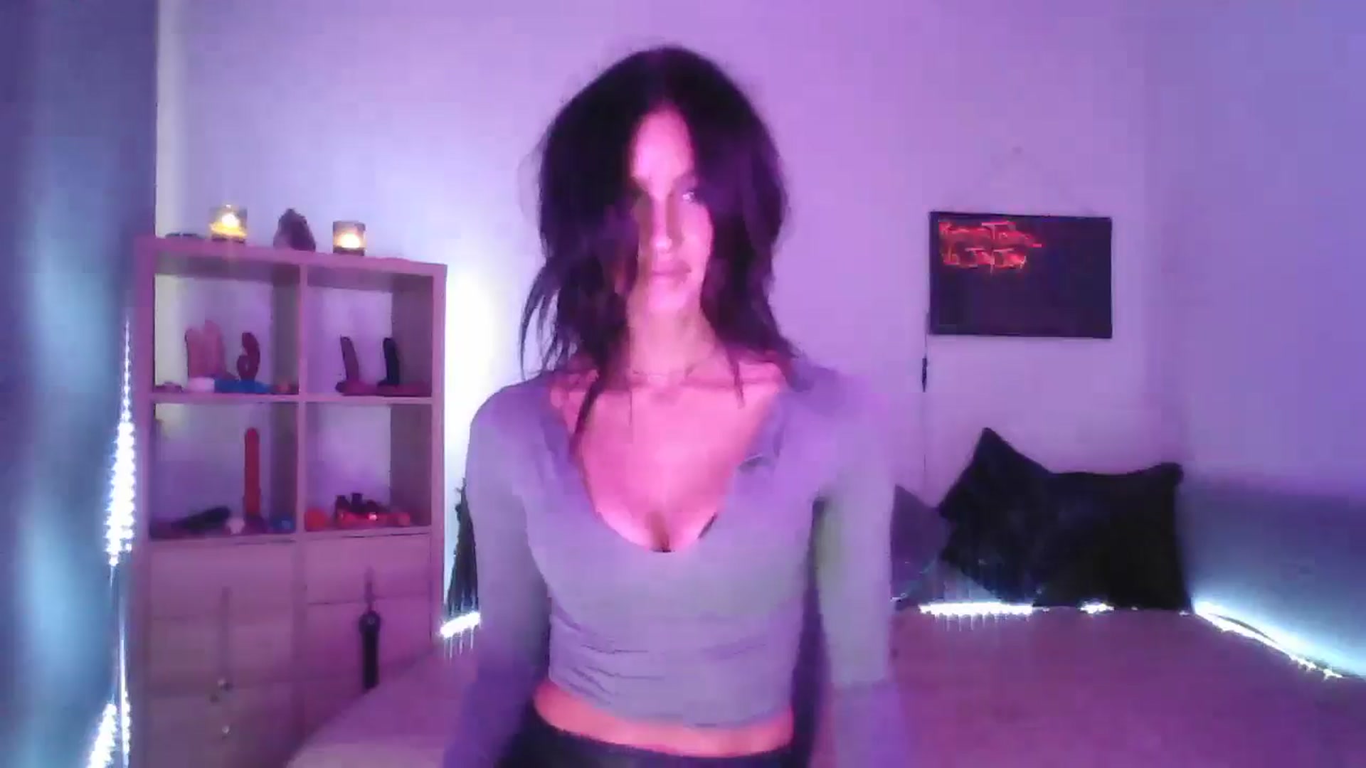 Gallery image thumbnail from DakotaCox's myfreecams stream on, 09/08/2024, 05:01 image 18 of 20