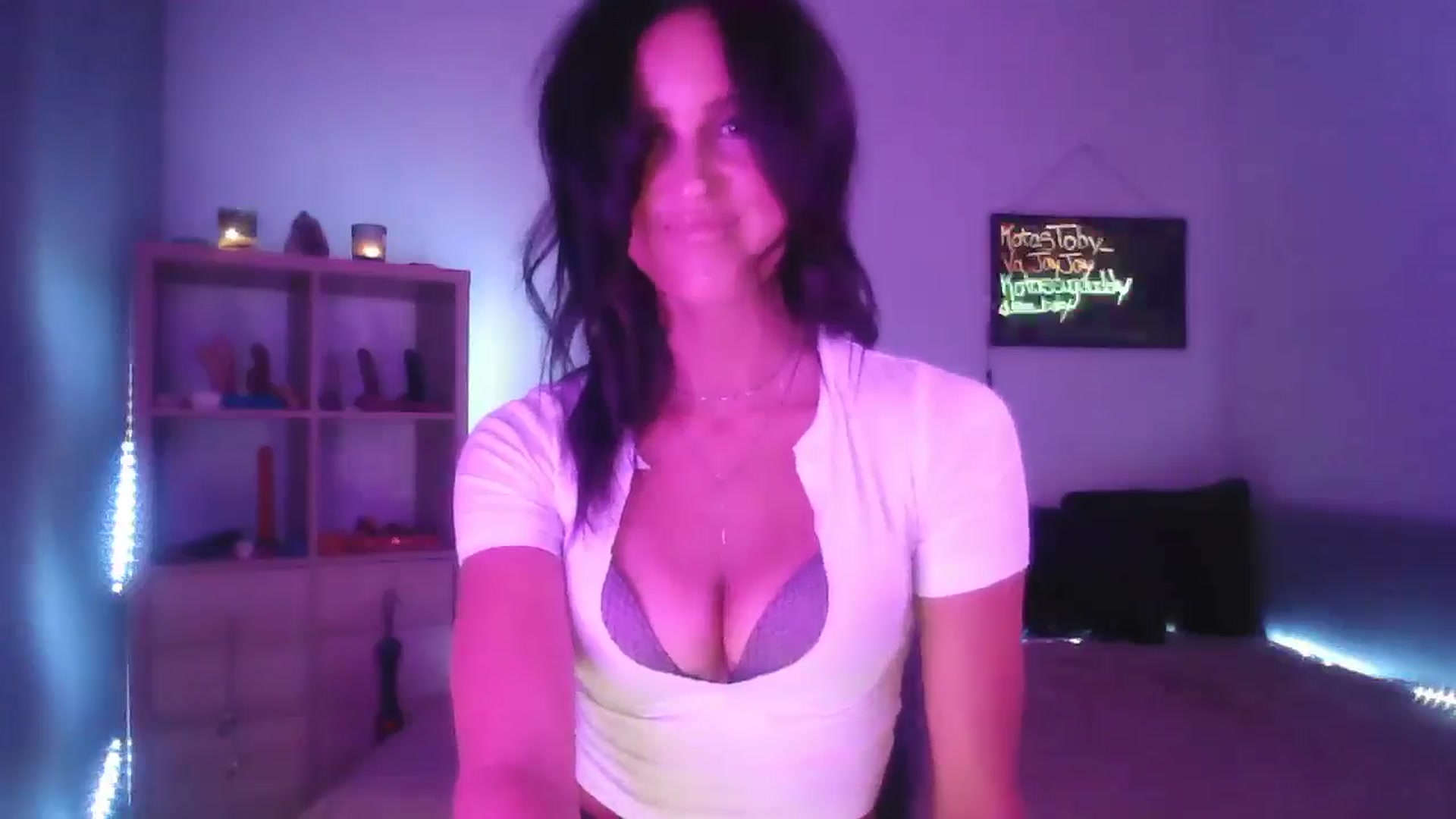 Gallery image thumbnail from DakotaCox's myfreecams stream on, 09/10/2024, 03:20 image 19 of 20