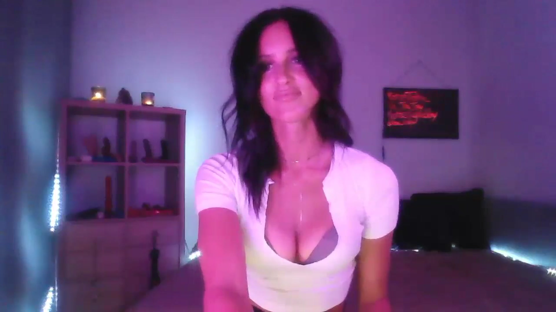 Gallery image thumbnail from DakotaCox's myfreecams stream on, 09/10/2024, 03:20 image 3 of 20
