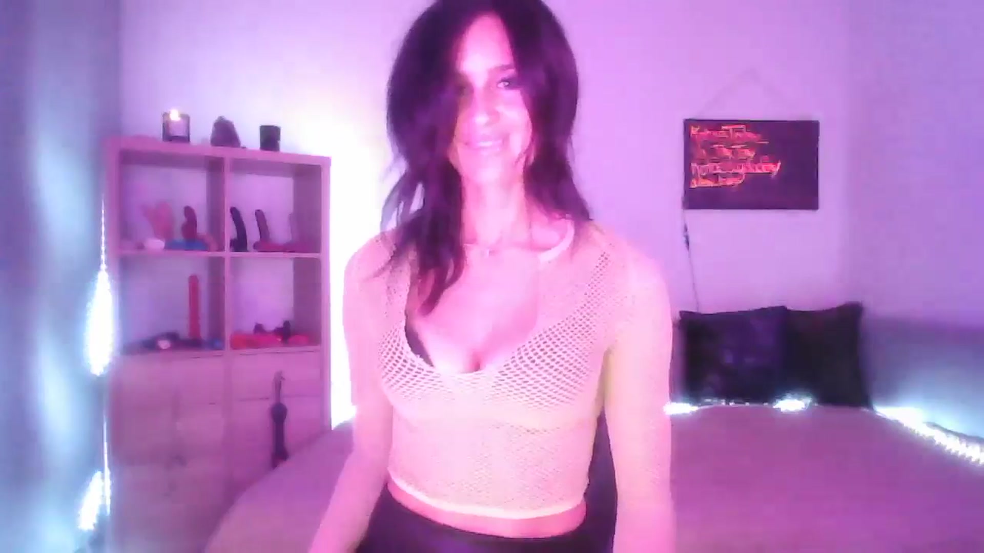 Gallery image thumbnail from DakotaCox's myfreecams stream on, 09/12/2024, 03:15 image 10 of 20