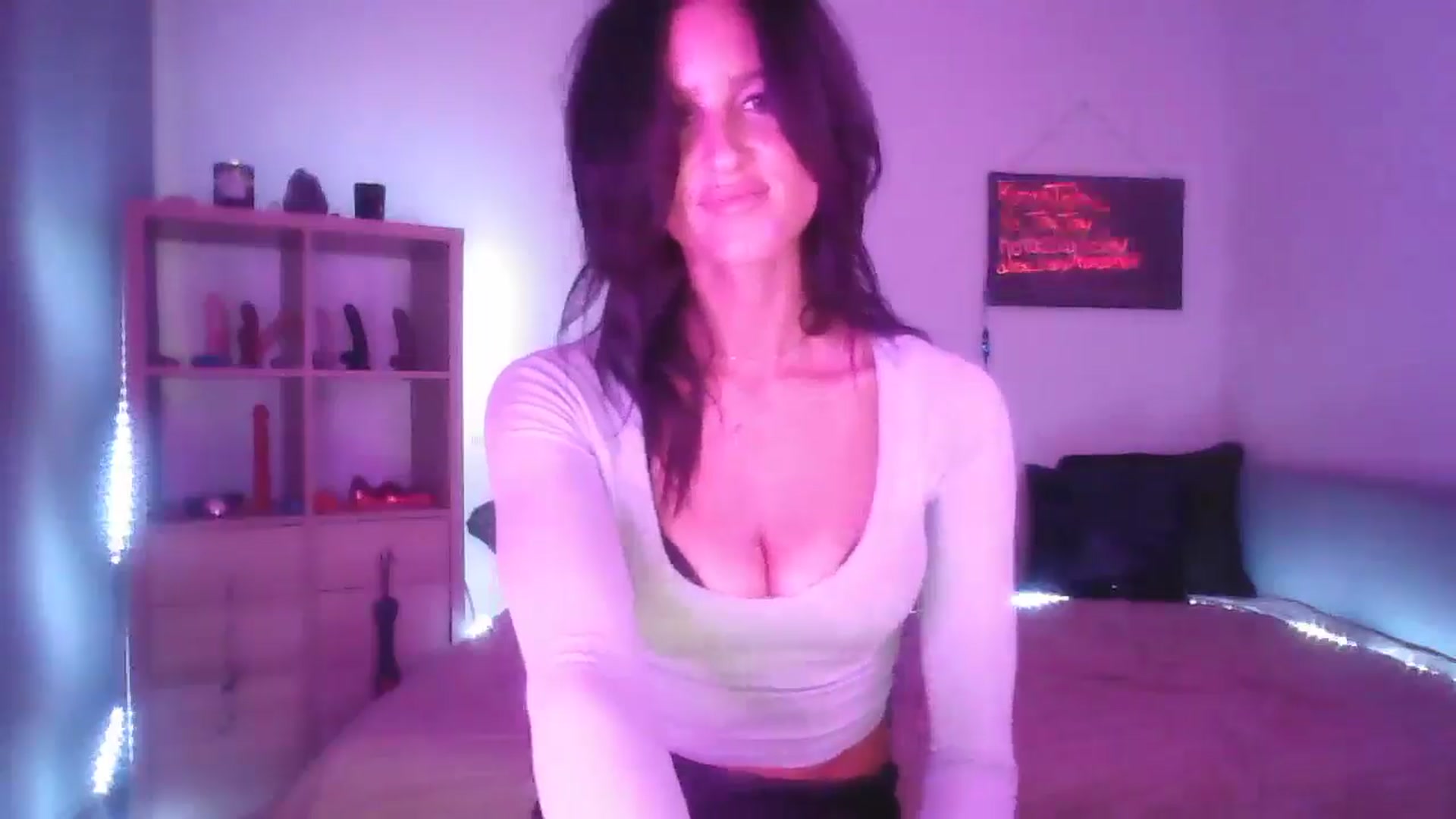 Gallery image thumbnail from DakotaCox's myfreecams stream on, 09/15/2024, 06:15 image 6 of 20