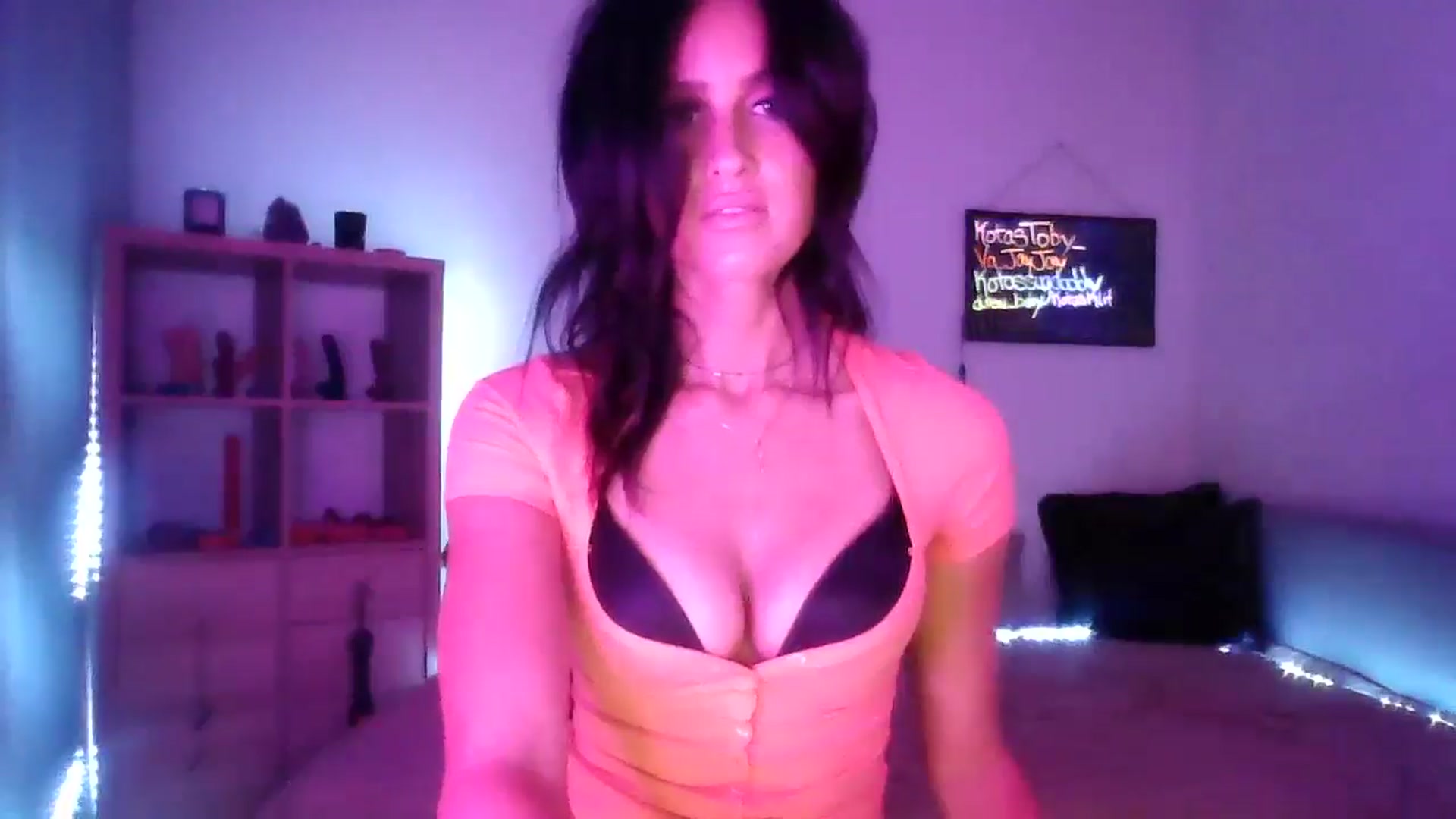 Gallery image thumbnail from DakotaCox's myfreecams stream on, 09/16/2024, 02:20 image 19 of 20