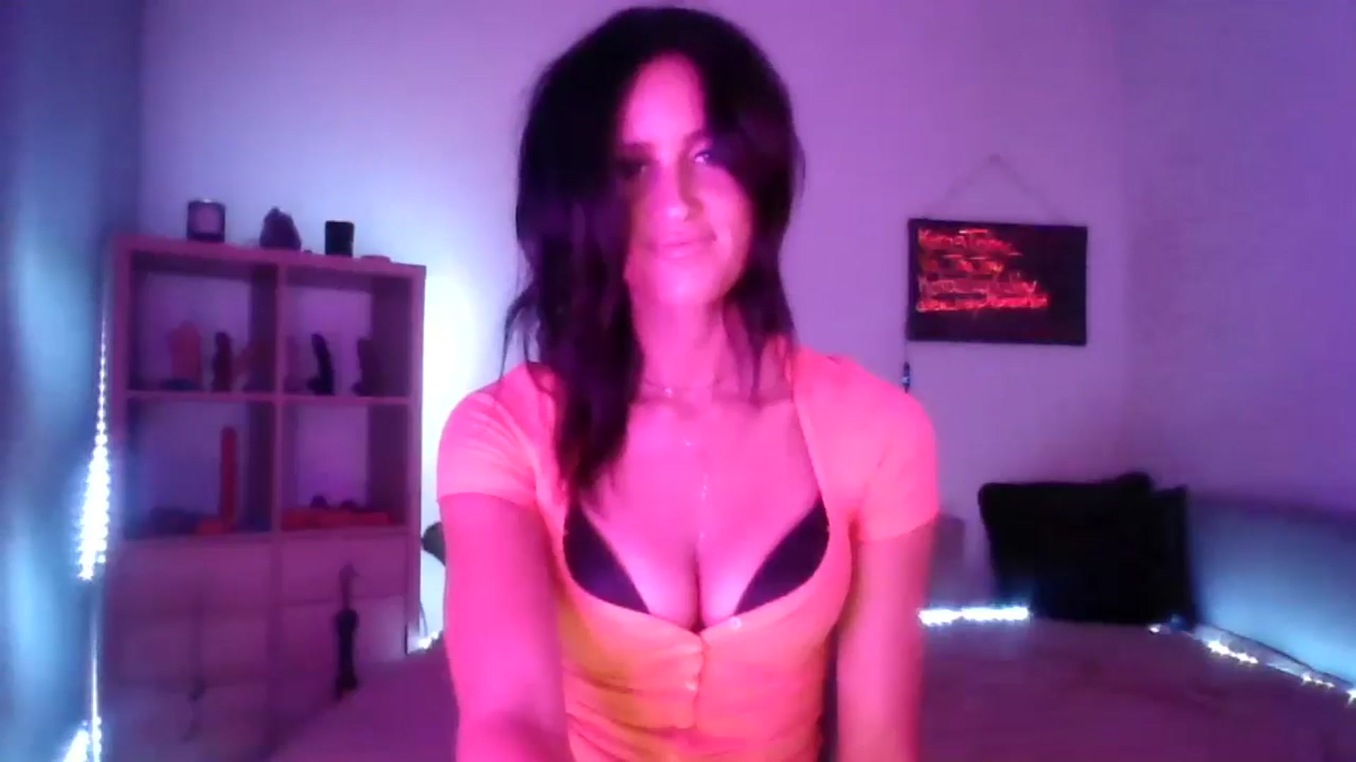 Gallery image thumbnail from DakotaCox's myfreecams stream on, 09/16/2024, 02:20 image 12 of 20