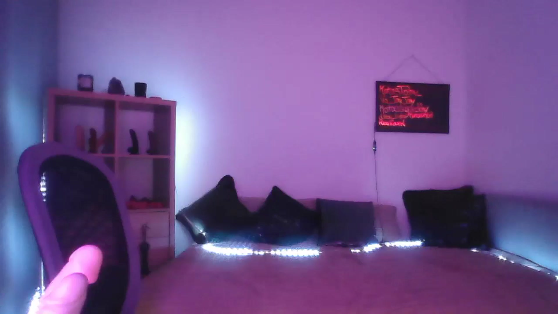 Gallery image thumbnail from DakotaCox's myfreecams stream on, 09/16/2024, 03:39 image 20 of 20