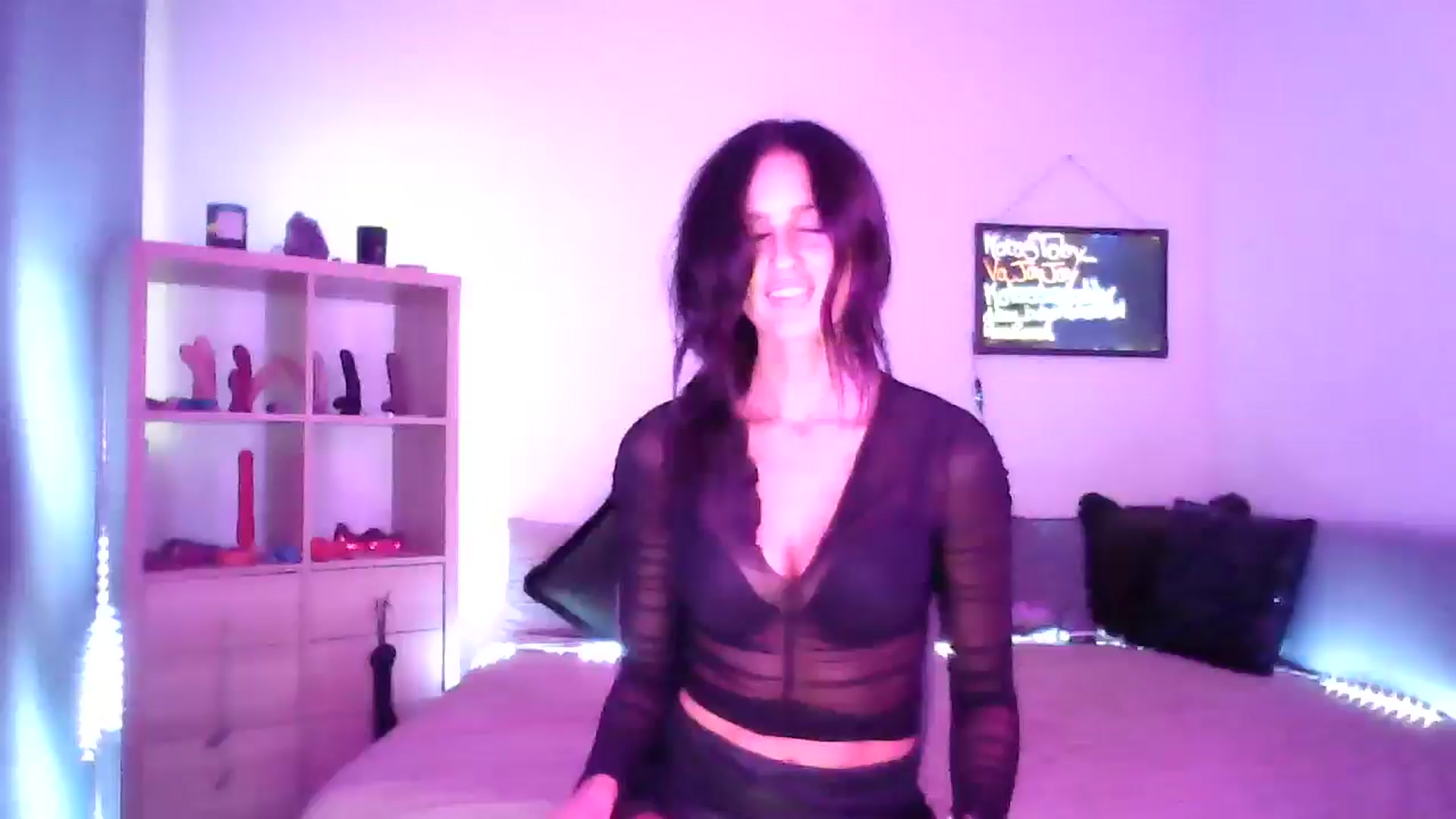 Gallery image thumbnail from DakotaCox's myfreecams stream on, 09/21/2024, 05:22 image 18 of 20