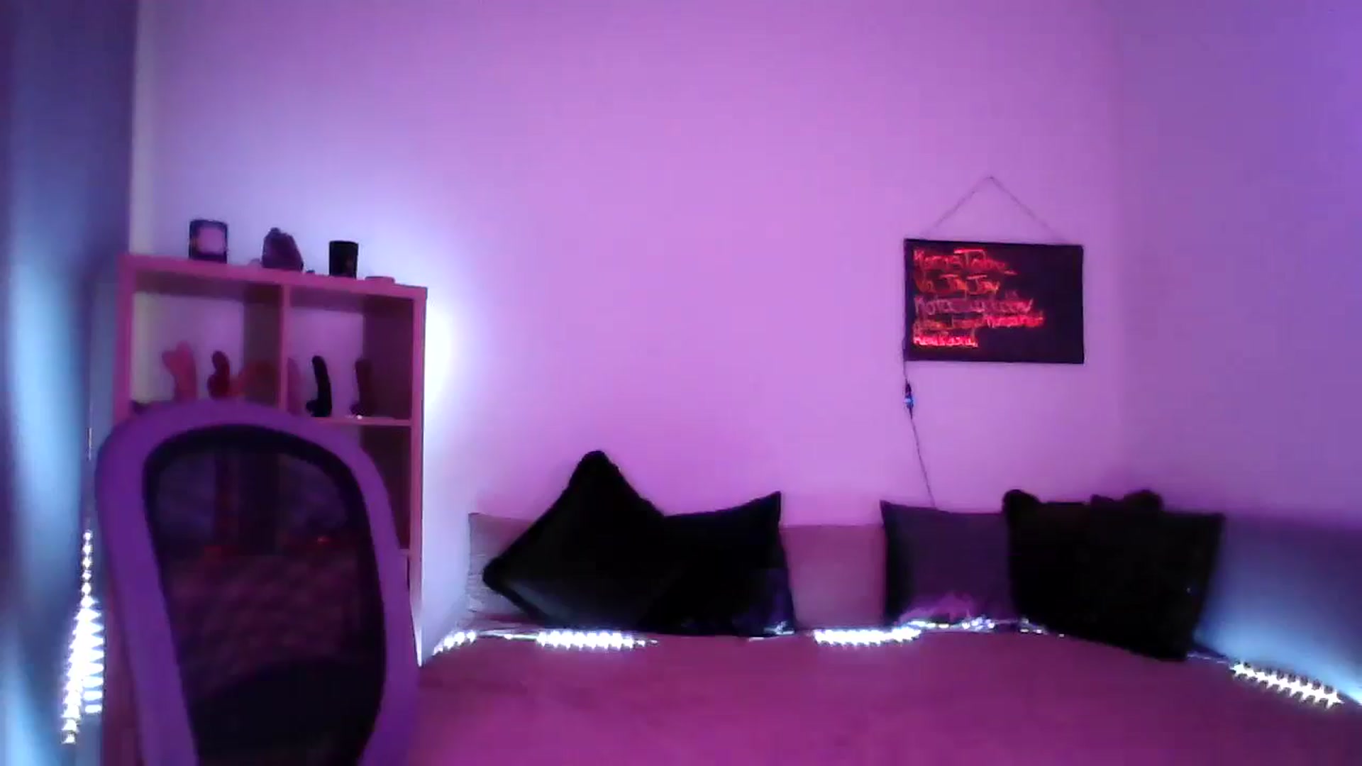 Gallery image thumbnail from DakotaCox's myfreecams stream on, 09/21/2024, 05:22 image 15 of 20
