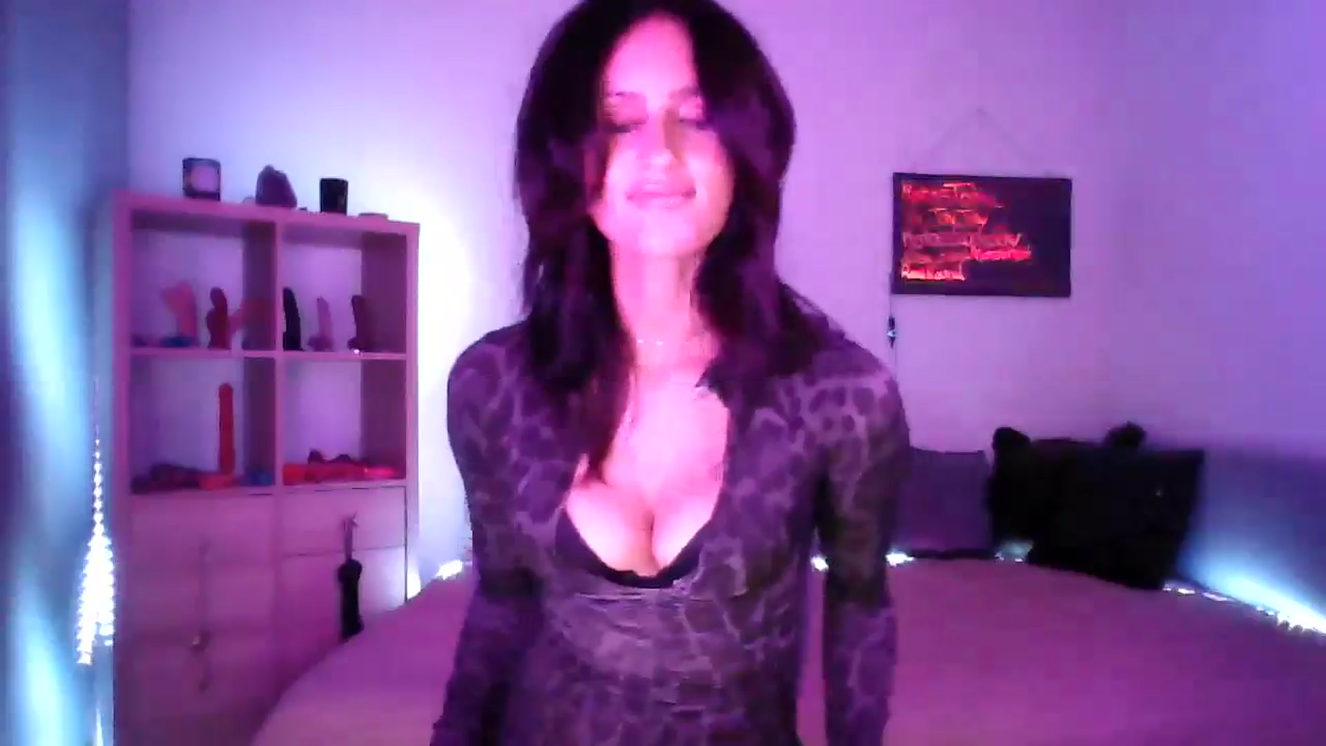 Gallery image thumbnail from DakotaCox's myfreecams stream on, 09/22/2024, 04:26 image 3 of 20