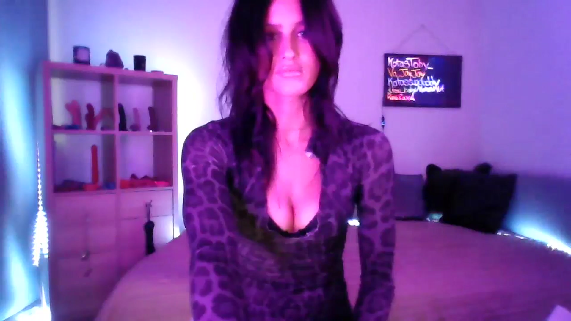 Gallery image thumbnail from DakotaCox's myfreecams stream on, 09/22/2024, 05:14 image 11 of 20